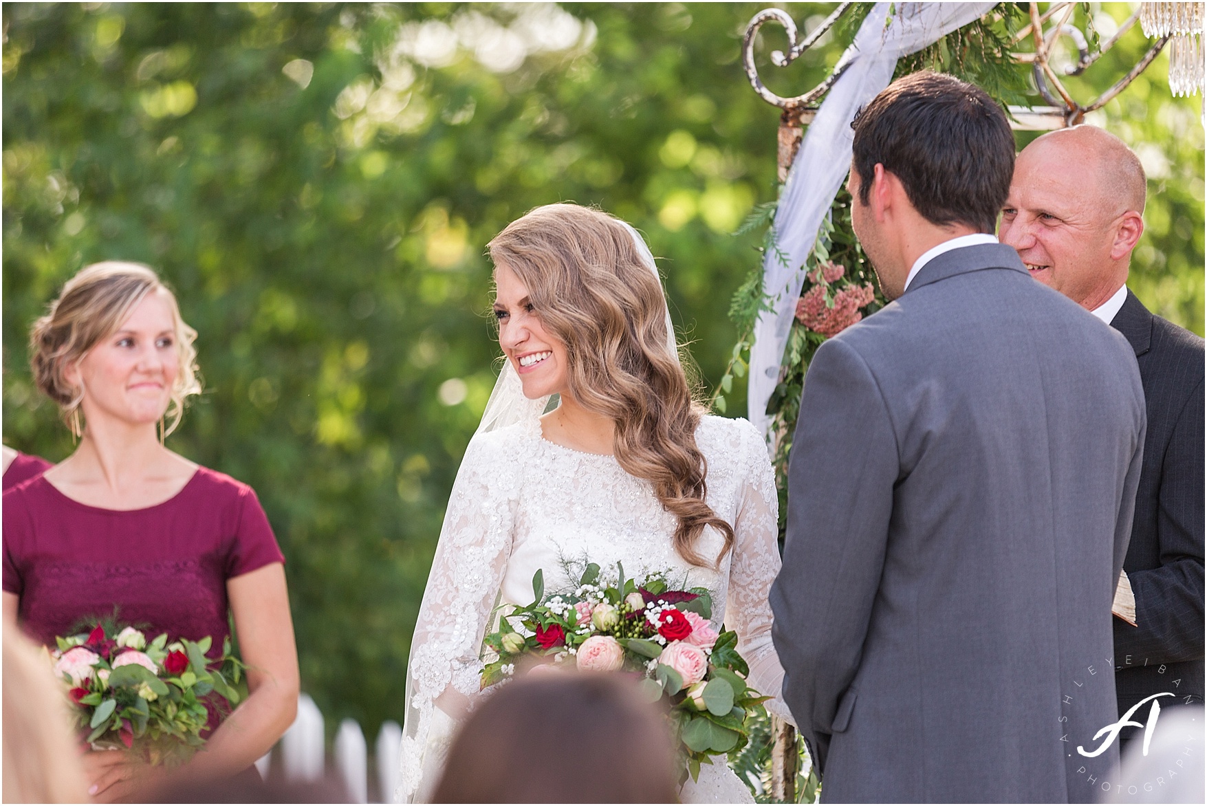 Farmville Wedding Photographer || Autumn Backyard Wedding in Central Virginia || Ashley Eiban Photography || www.ashleyeiban.com