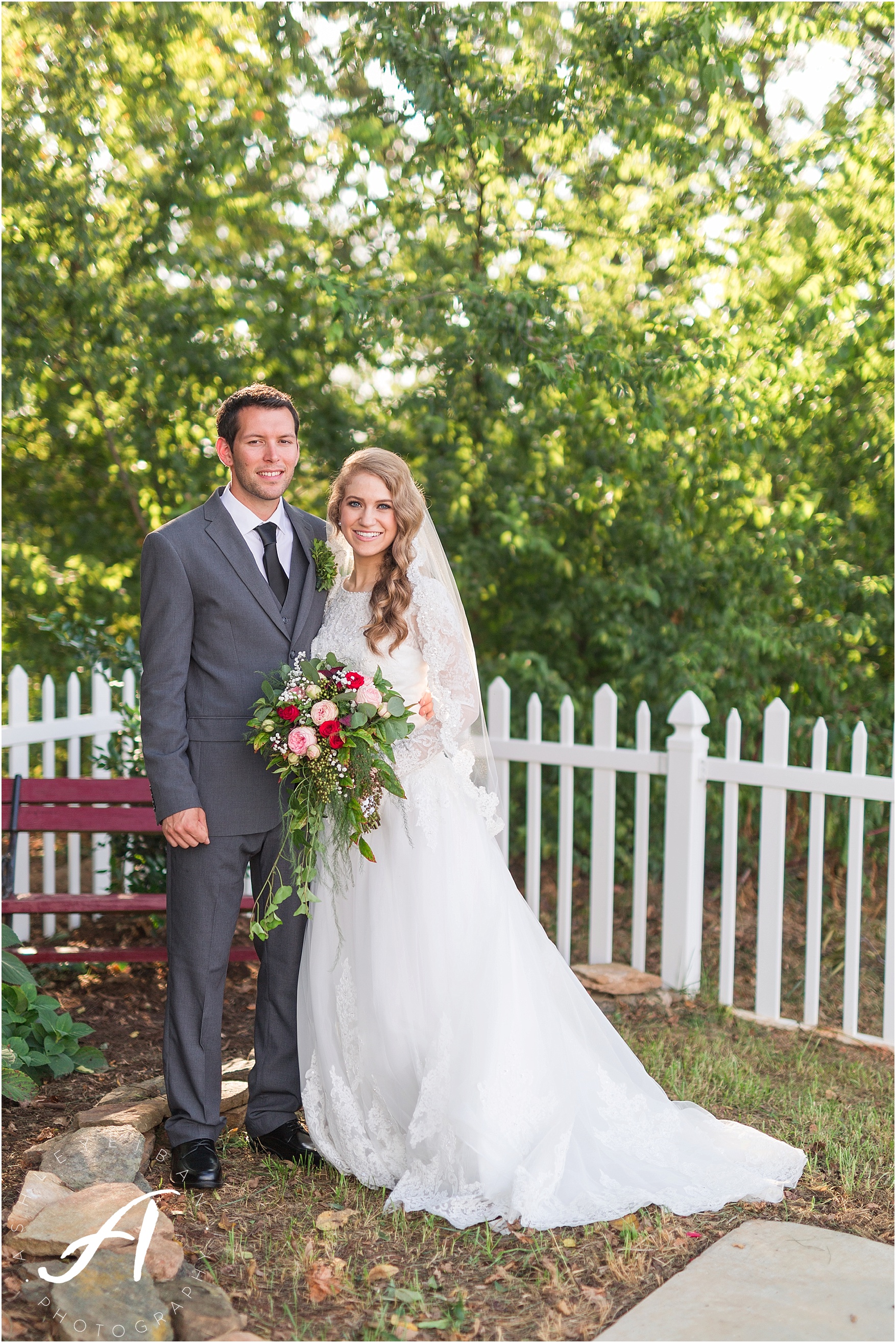 Farmville Wedding Photographer || Autumn Backyard Wedding in Central Virginia || Ashley Eiban Photography || www.ashleyeiban.com