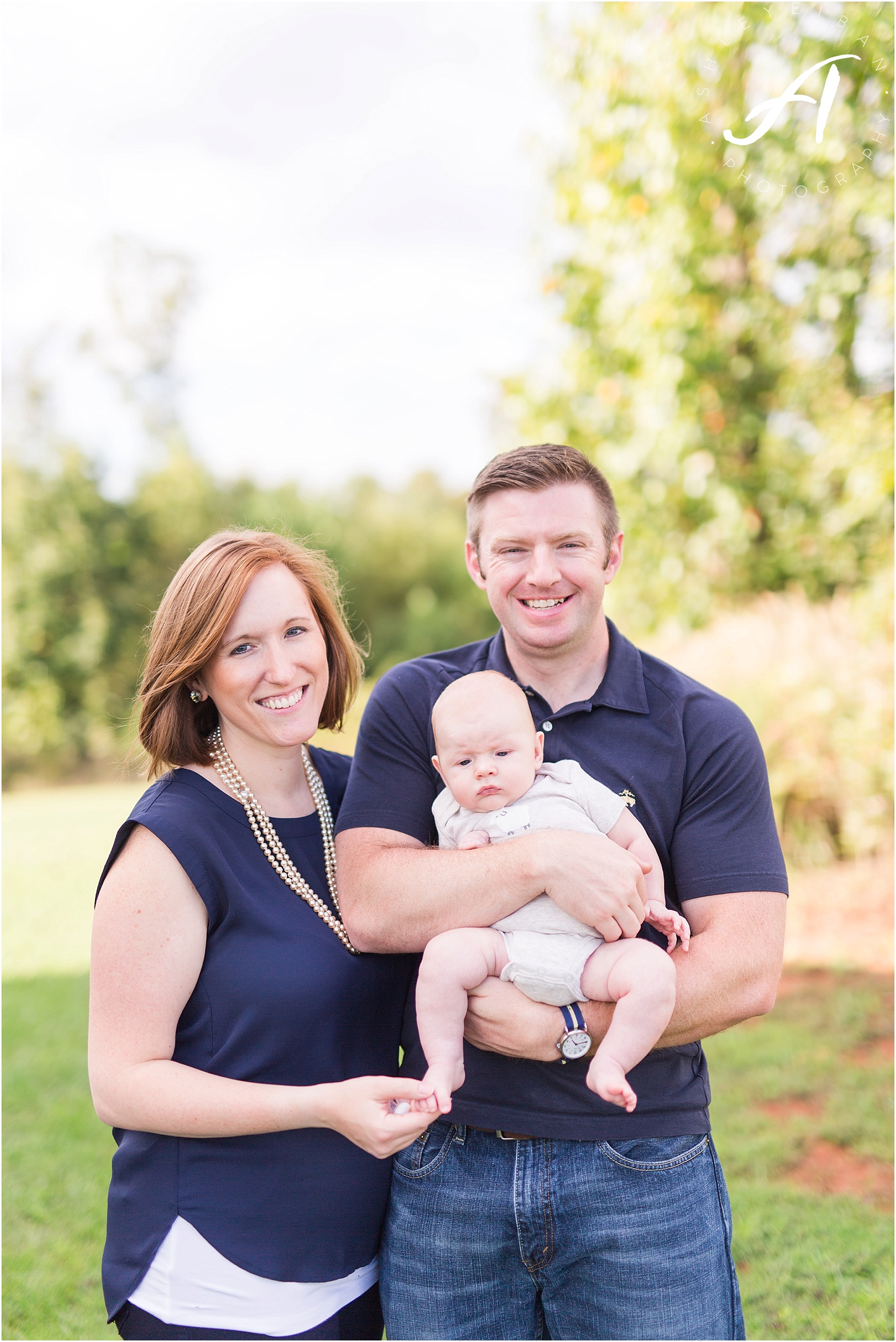 Lynchburg Family Photographer || Ashley Eiban Photography || www.ashleyeiban.com