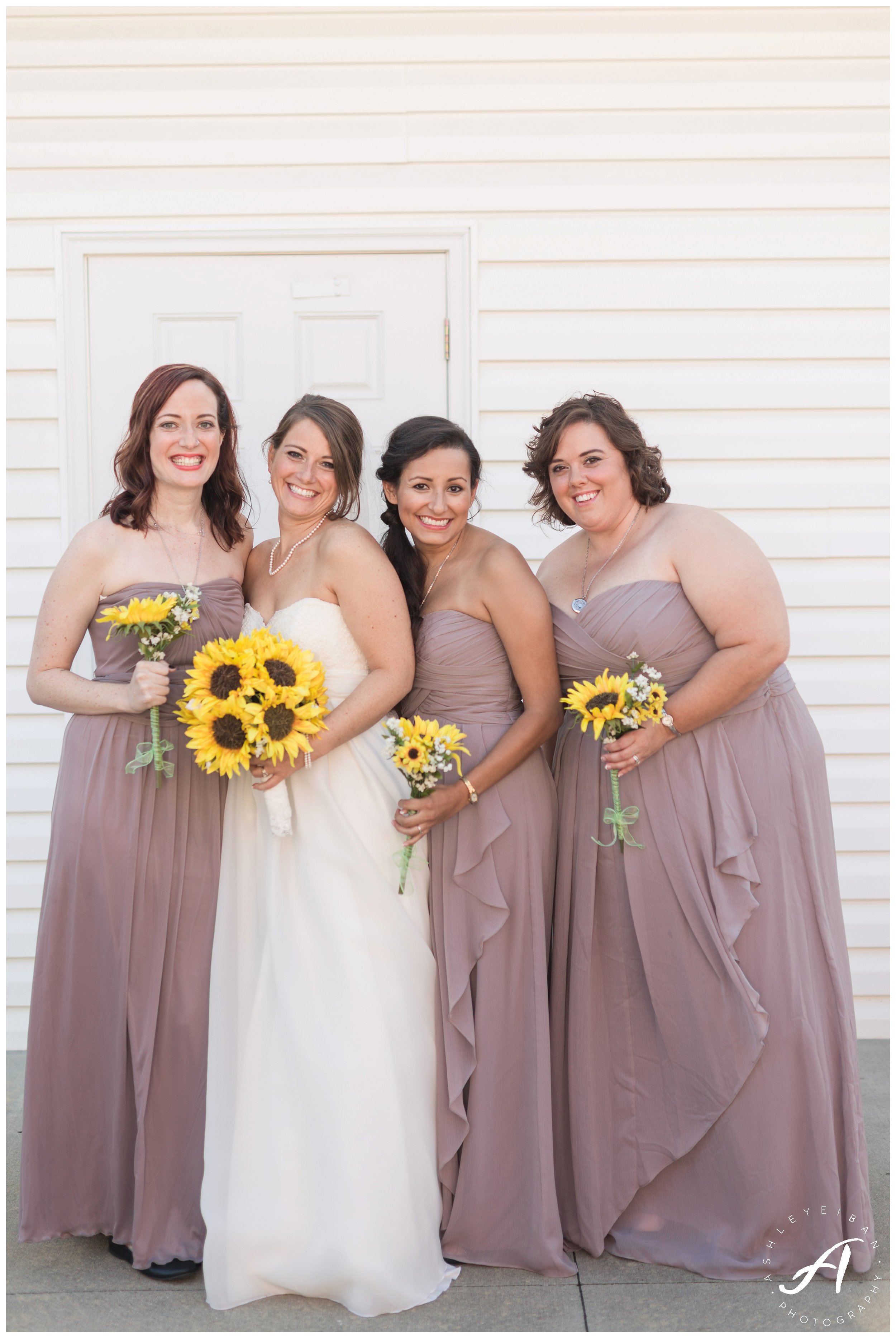 Staunton Church Wedding || Central Virginia Wedding Photographer || www.ashleyeiban.com