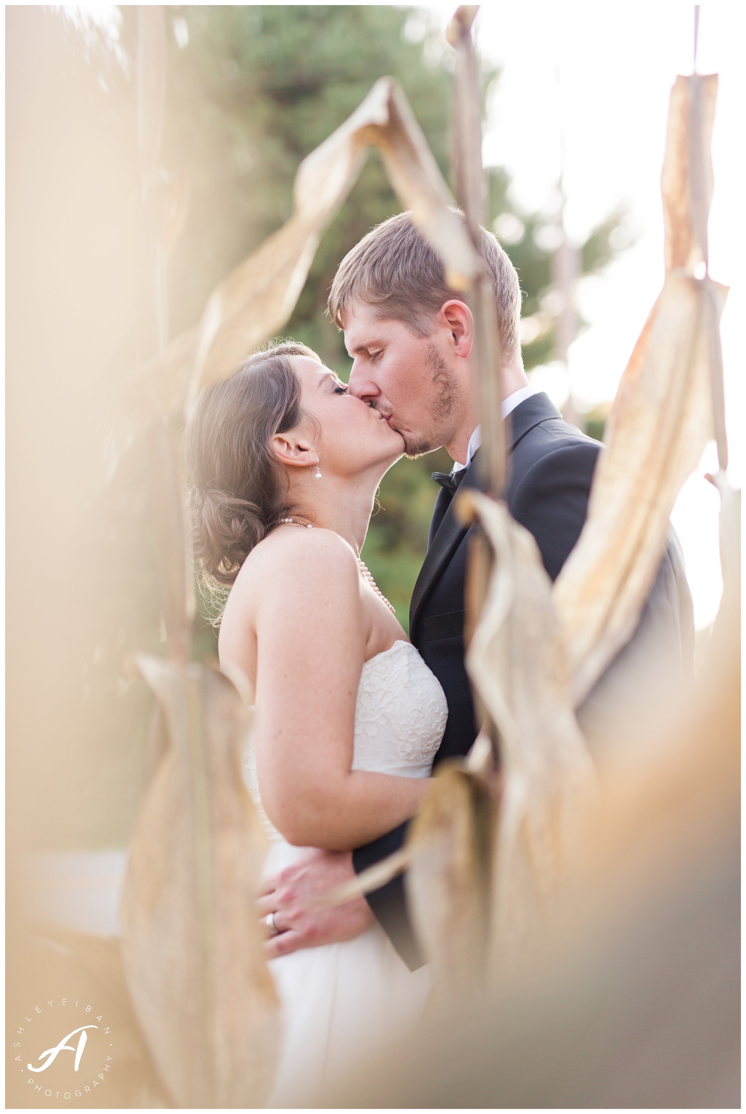 Staunton Church Wedding || Central Virginia Wedding Photographer || www.ashleyeiban.com