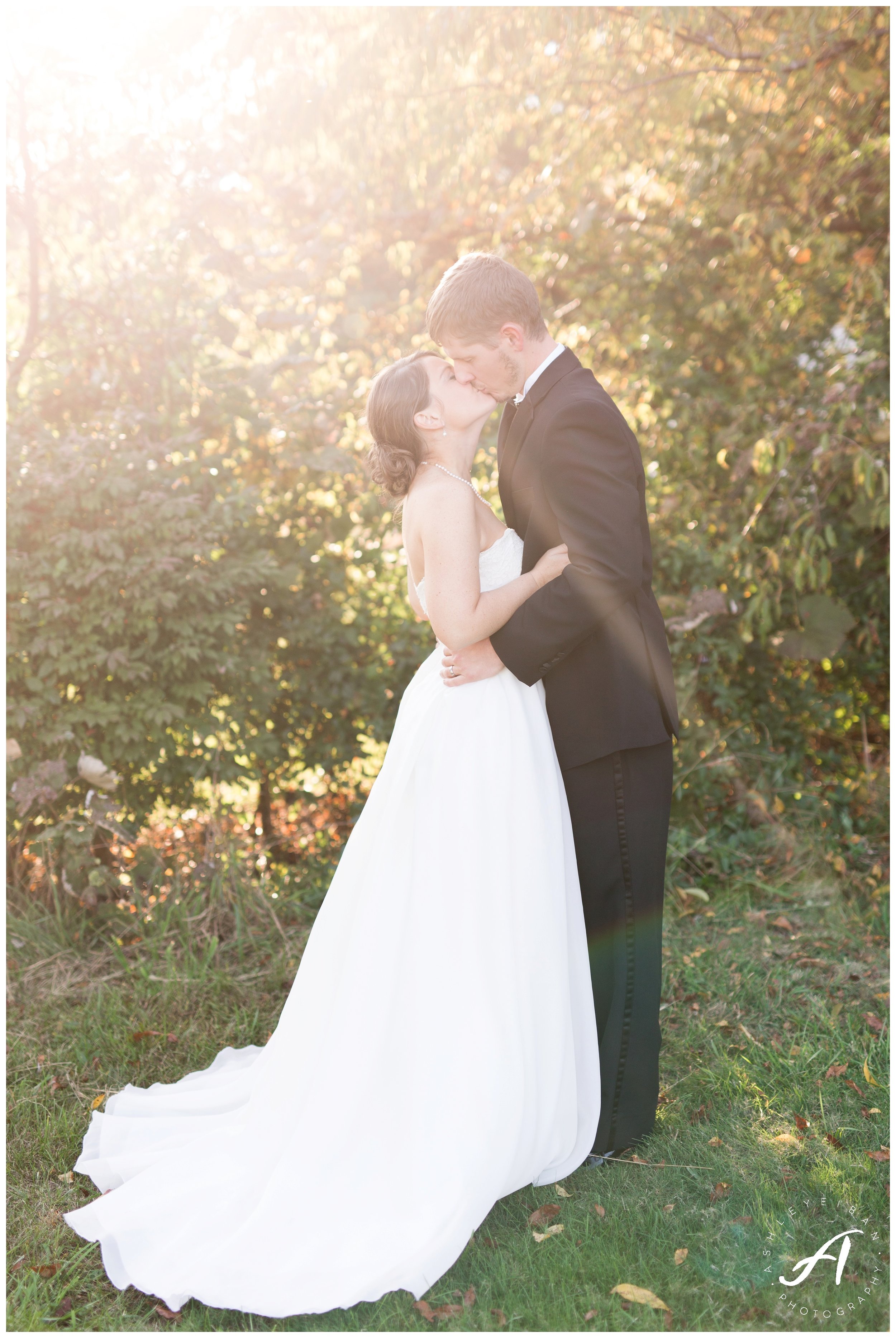 Staunton Church Wedding || Central Virginia Wedding Photographer || www.ashleyeiban.com