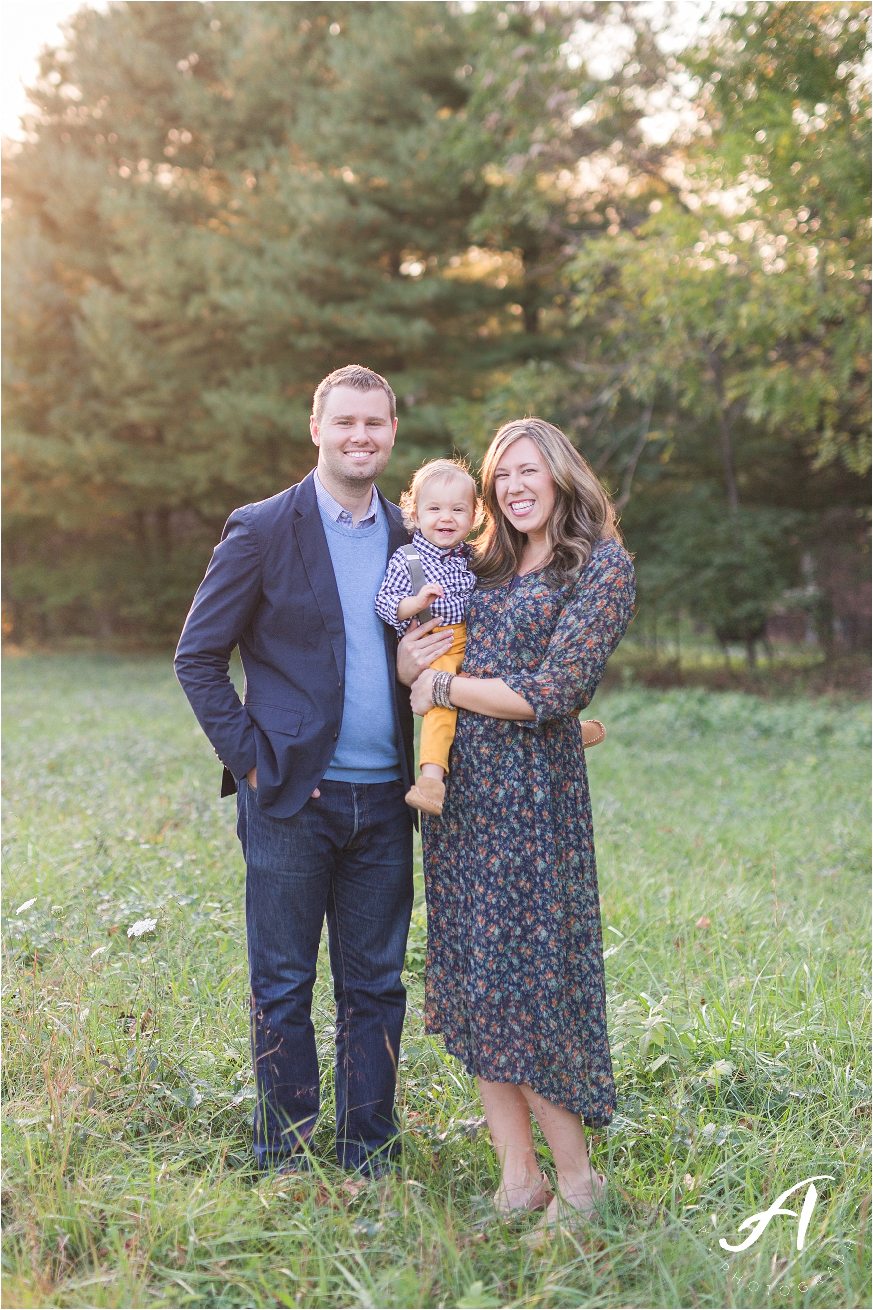 Lynchburg, Virginia Wedding and Family Photographer || Fall family photos in Central Virginia || www.ashleyeiban.com