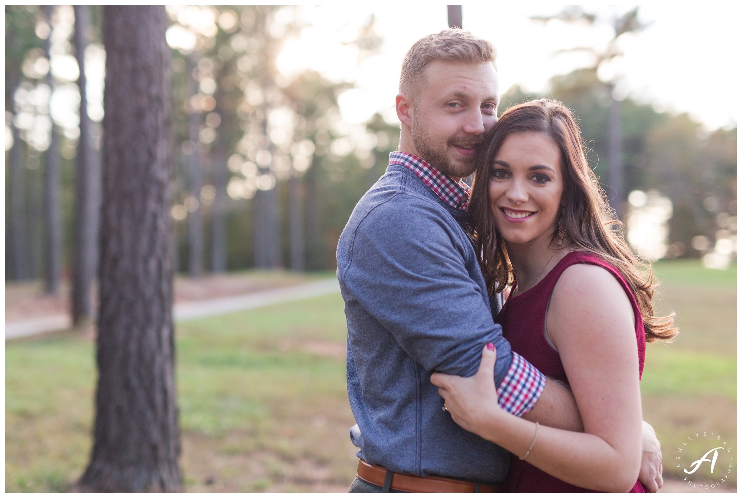 Mountain view fall engagement session at Sierra Vista in Lynchburg, Virginia || www.ashleyeiban.com