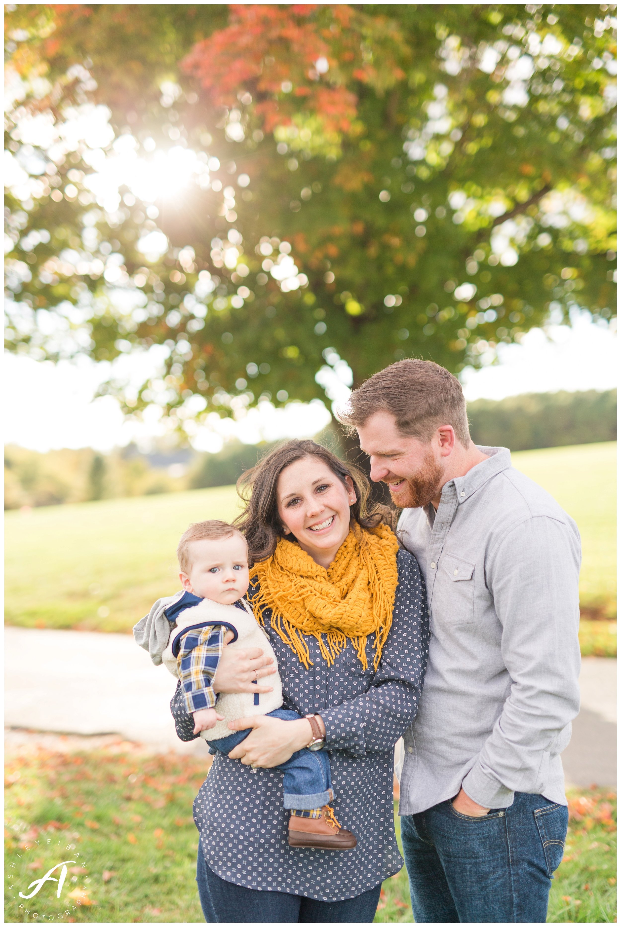 Lynchburg and Charlottesville Wedding and Portrait Photographer || Fall Family Photos by Ashley Eiban Photography || www.ashleyeiban.com