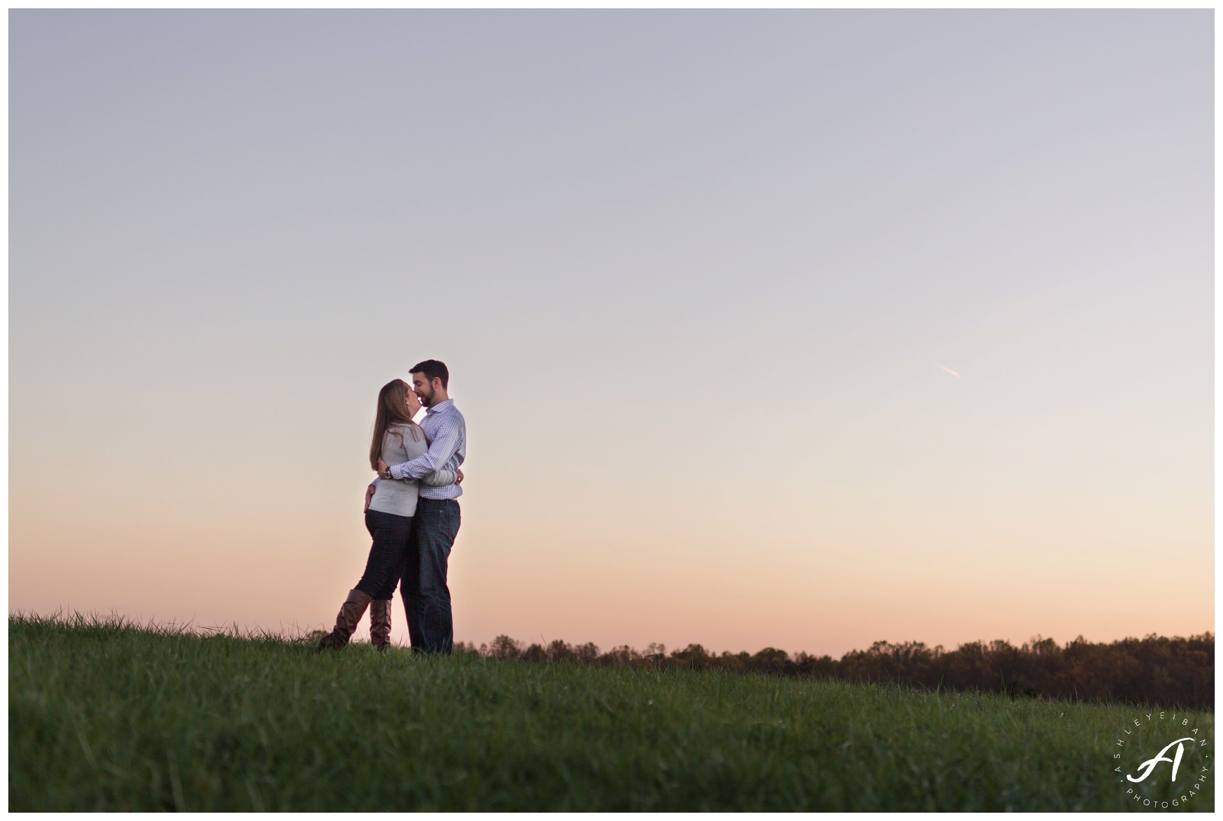 Ashlawn-Highland Engagement Session || Charlottesville Wedding and Engagement photographer || Central Virginia Fall Photos ||  www.ashleyeiban.com