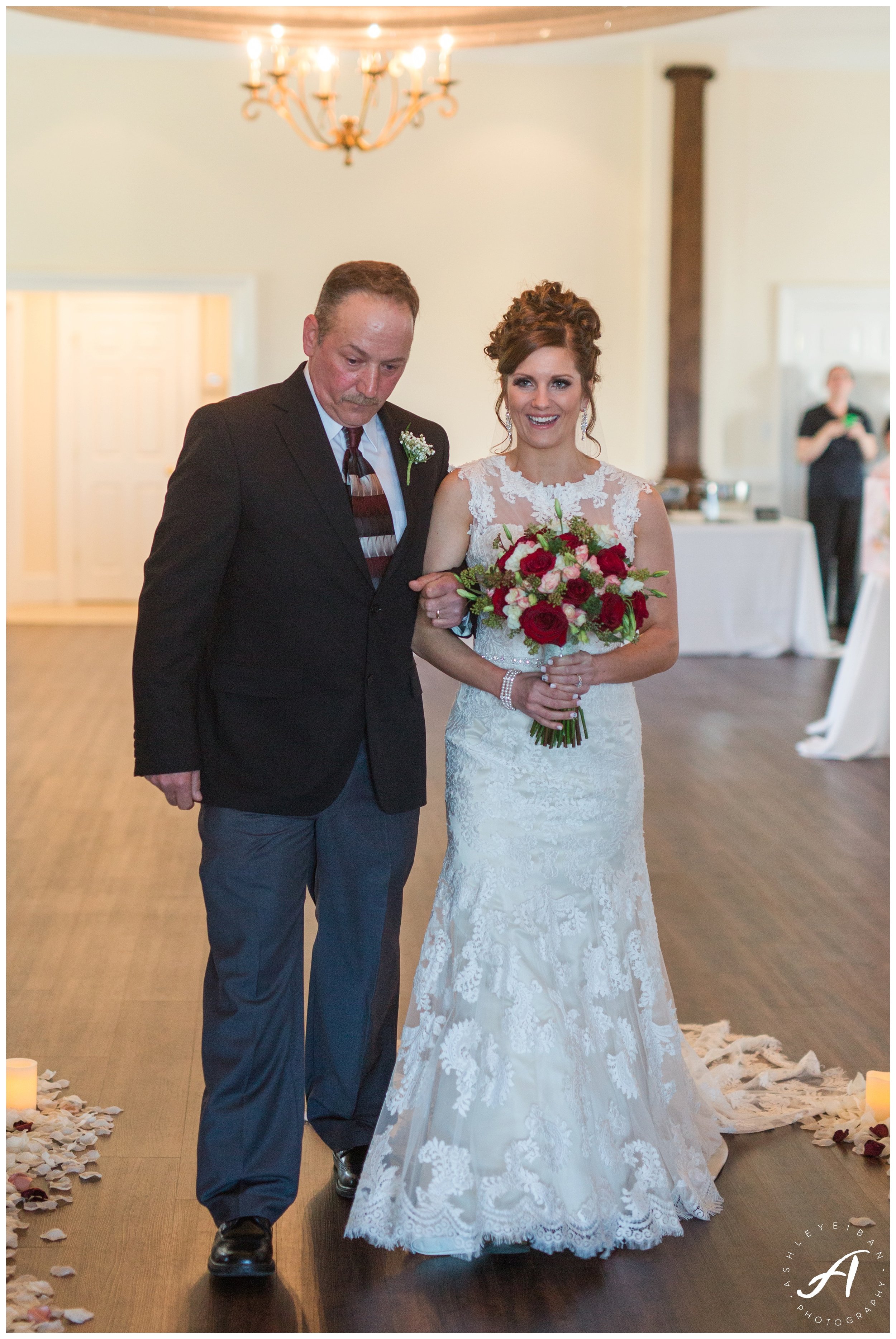 Central Virginia Wedding at The Trivium Estate || Forest and Lynchburg Wedding Photographer || Ashley Eiban Photography || www.ashleyeiban.com