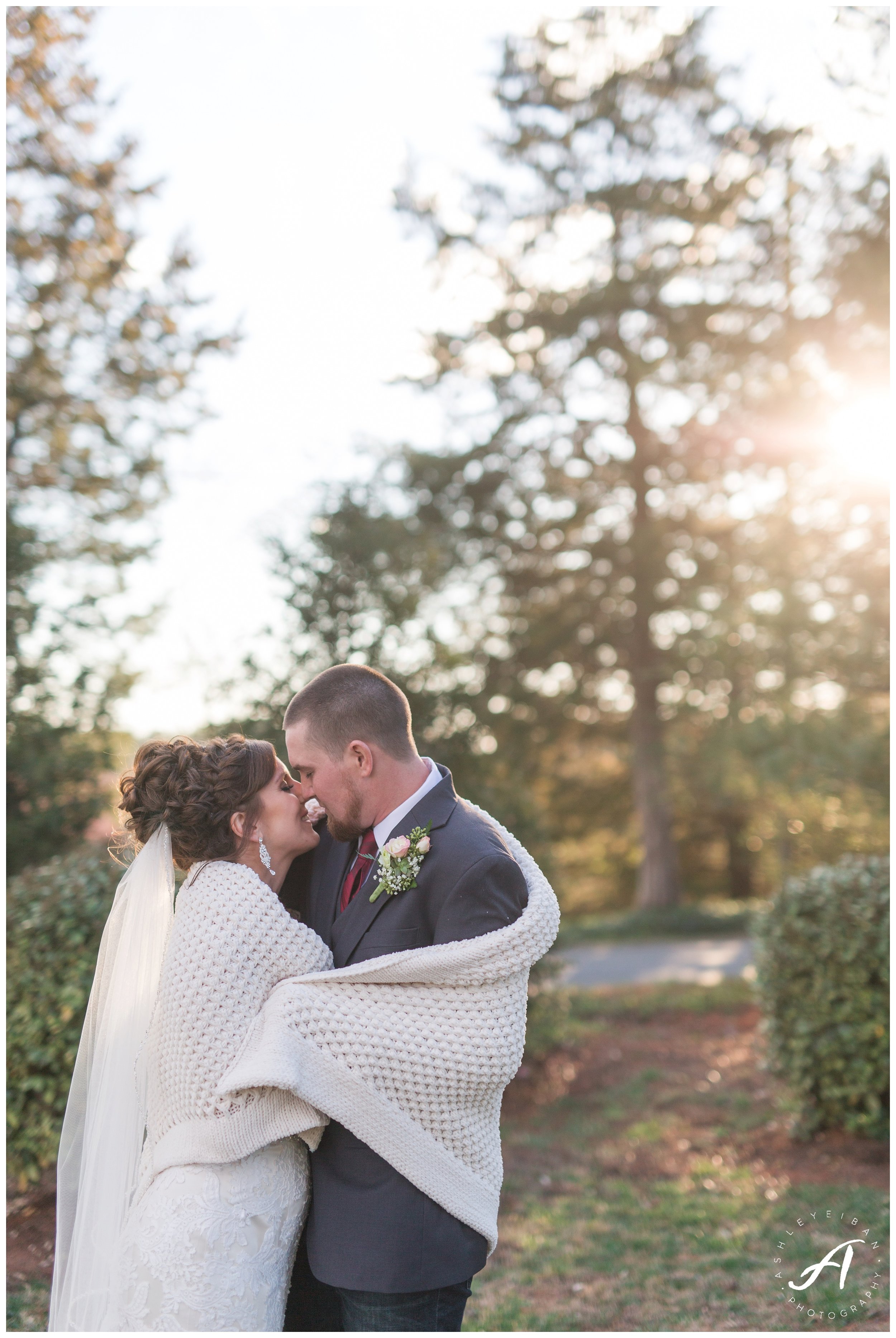 Central Virginia Wedding at The Trivium Estate || Forest and Lynchburg Wedding Photographer || Ashley Eiban Photography || www.ashleyeiban.com