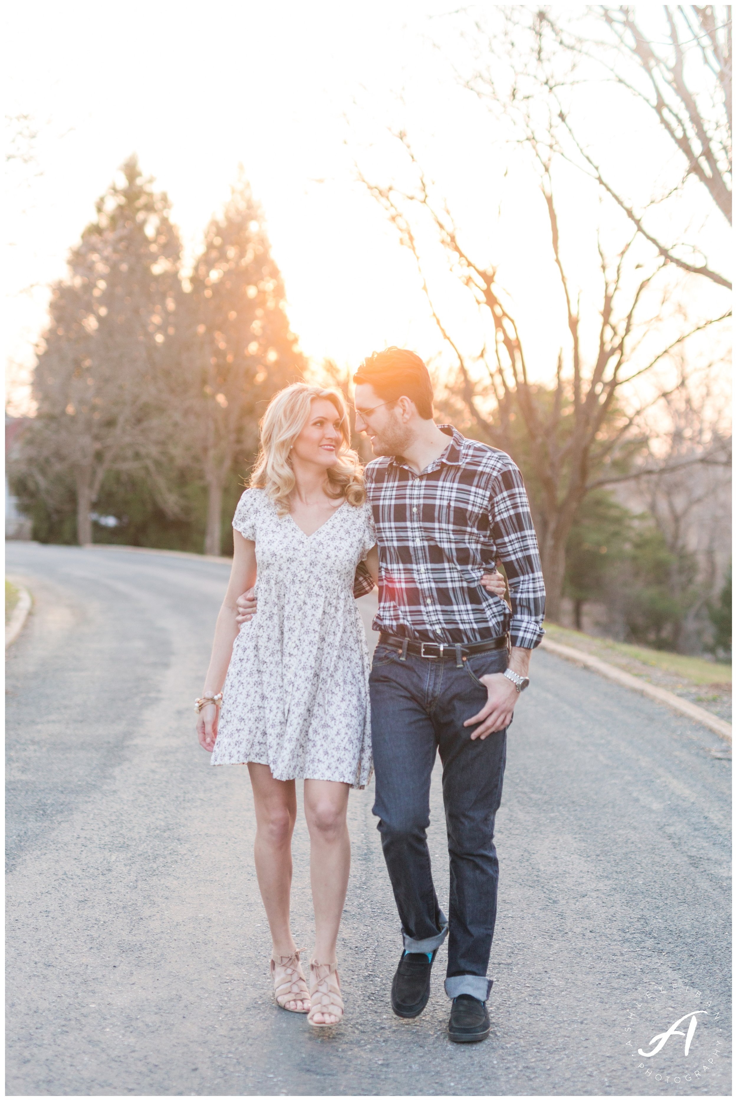 Charlottesville and Lynchburg wedding photographer || downtown lynchburg engagement session || Ashley Eiban Photography || www.ashleyeiban.com