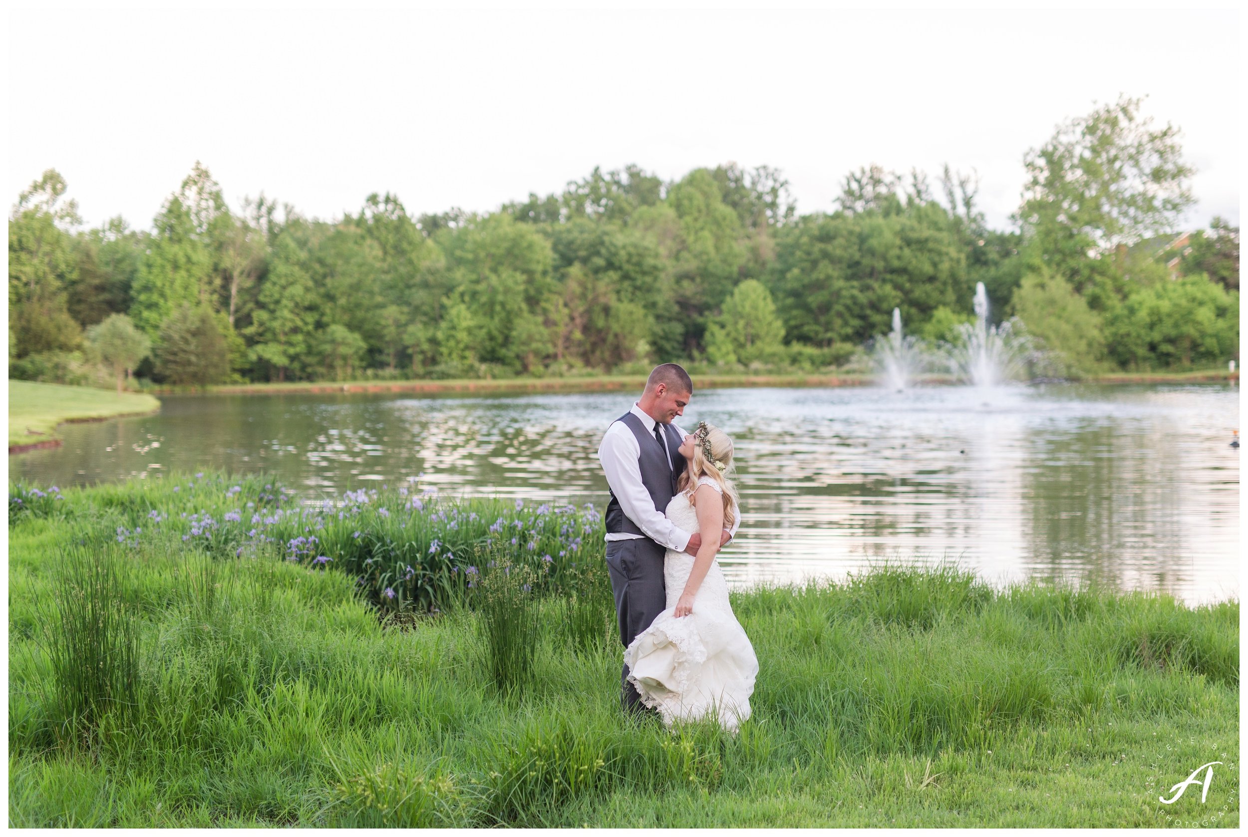 Charlottesville and Lynchburg Virginia Wedding and Engagement Photographer || Ashley Eiban Photography || www.ashleyeiban.com