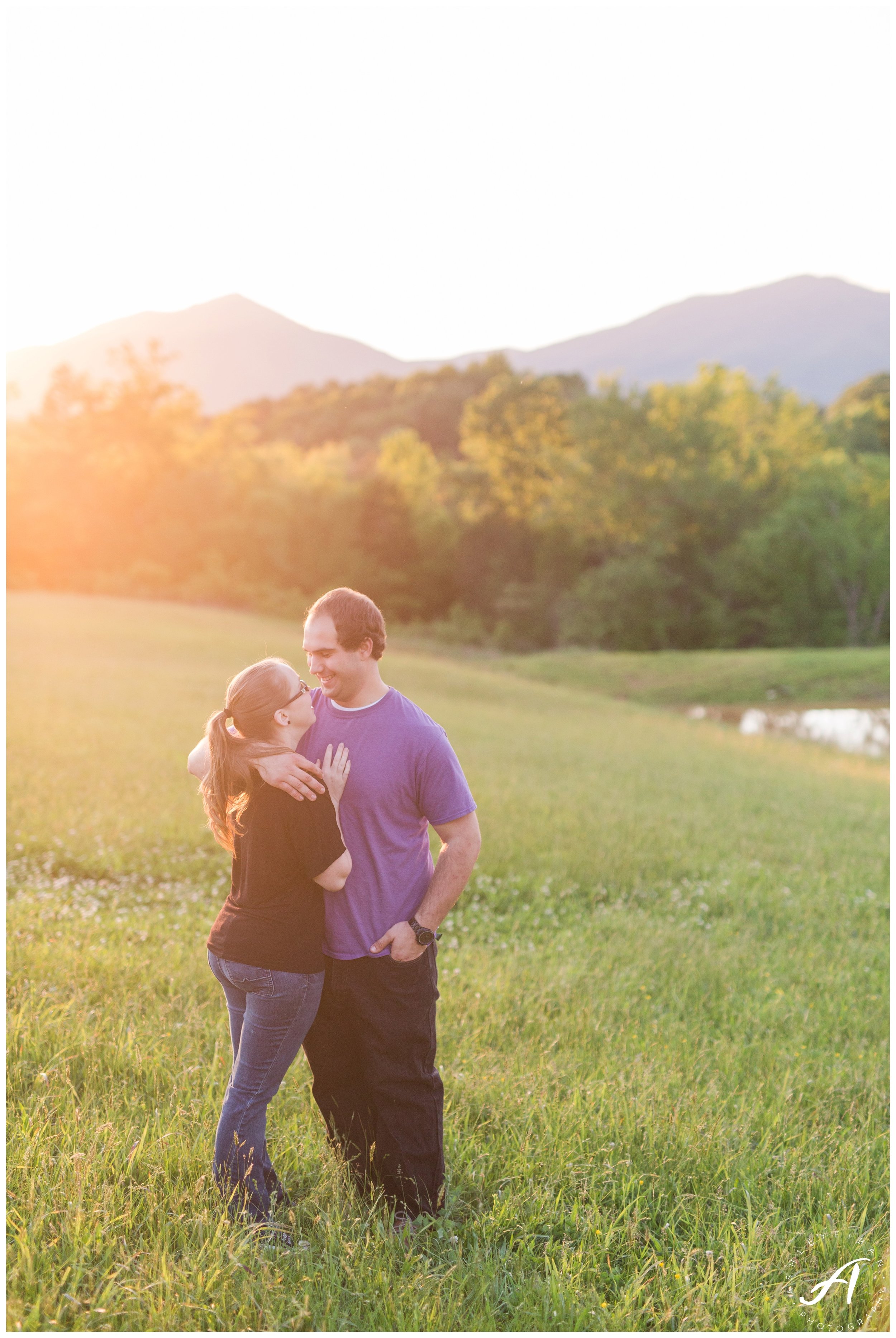 Bedford Virginia Engagement Session || Mountain view engagement session || Ashley Eiban Photography || www.ashleyeiban.com
