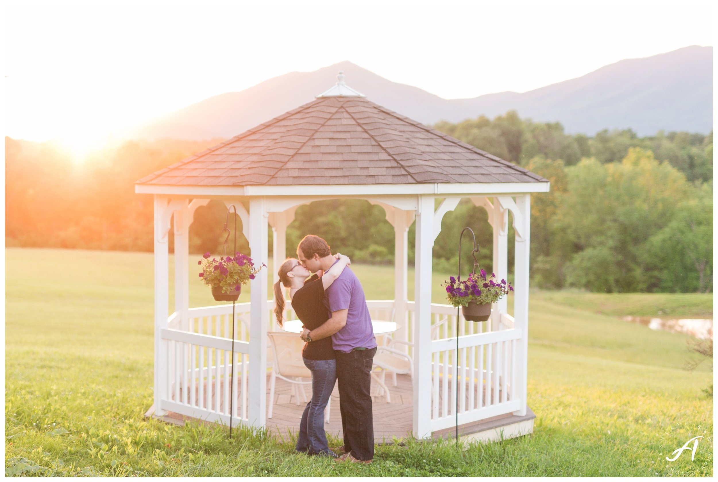 Bedford Virginia Engagement Session || Mountain view engagement session || Ashley Eiban Photography || www.ashleyeiban.com