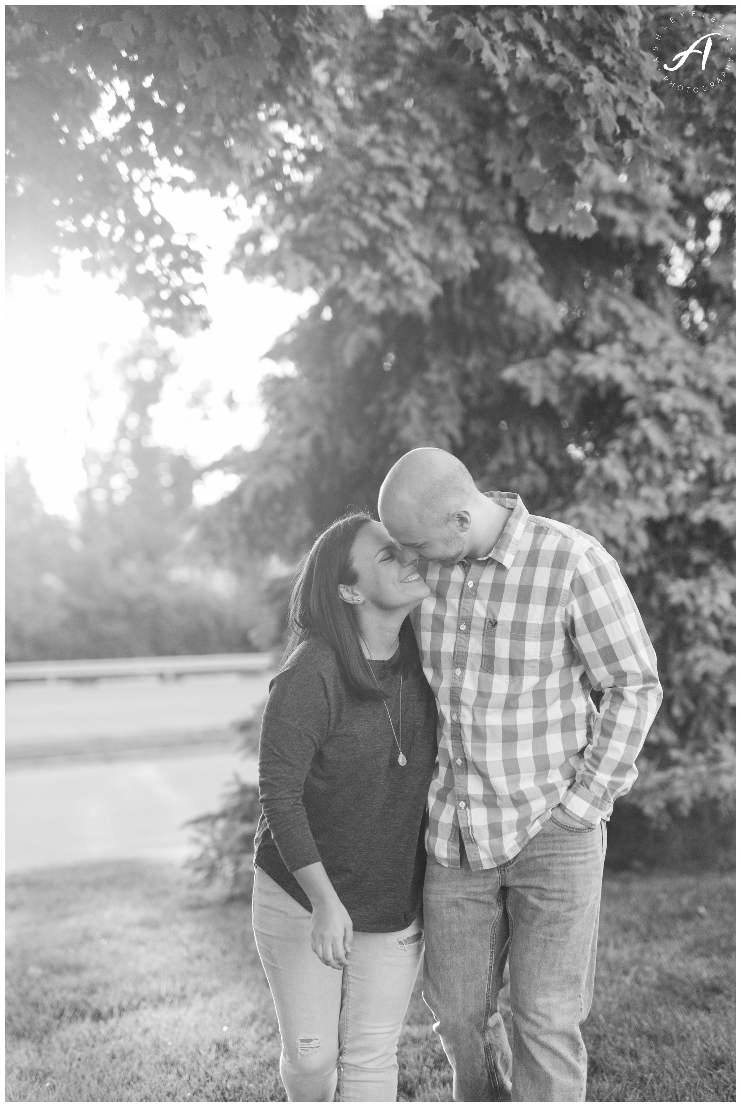 Roanoke and Lynchburg Virginia Wedding and Engagement Photographer || Ashley Eiban Photography || www.ashleyeiban.com