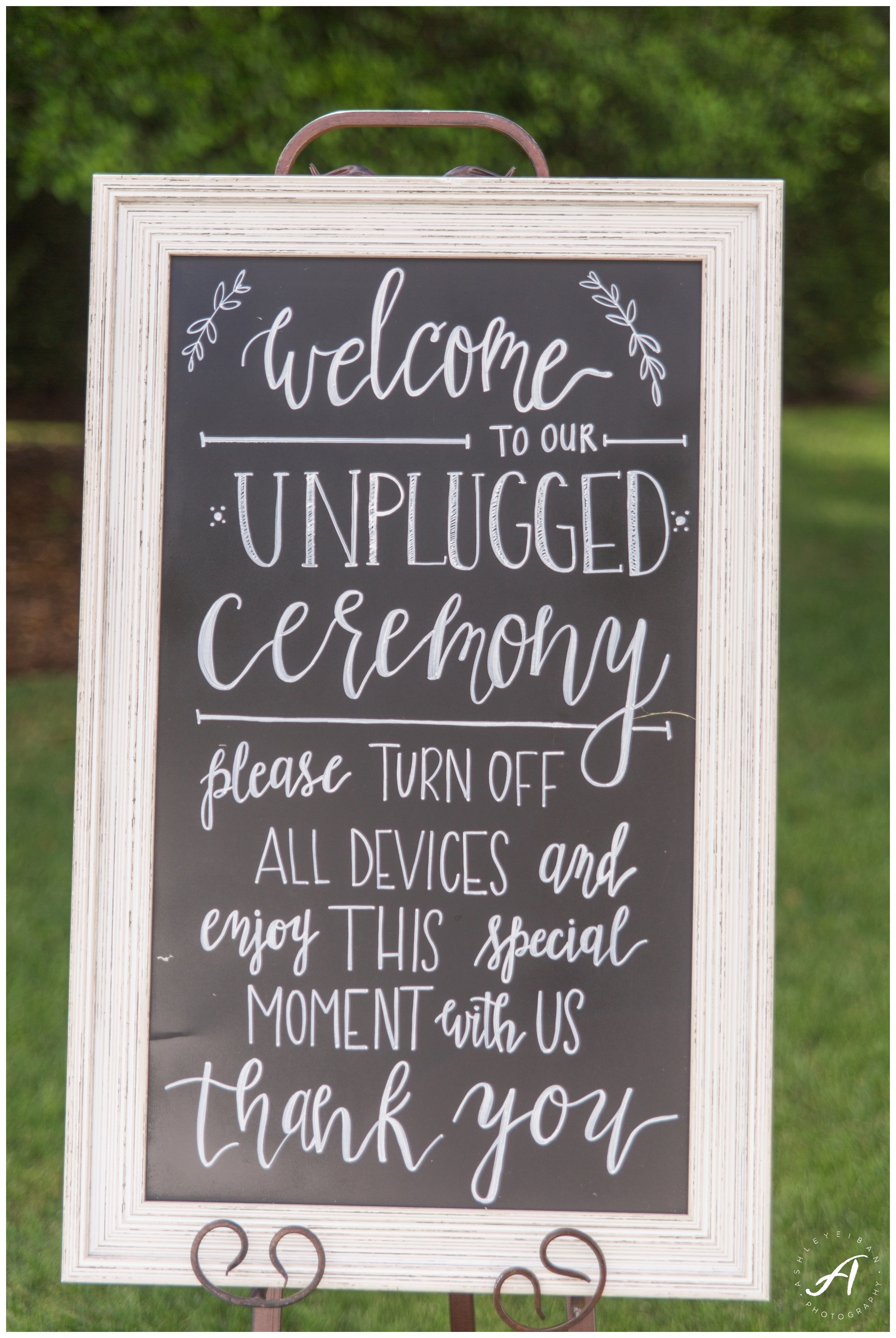 Garden Wedding at The Trivium Estate in Forest Virginia || Wedding Photographer in Charlottesville and Lynchburg VA || www.ashleyeiban.com