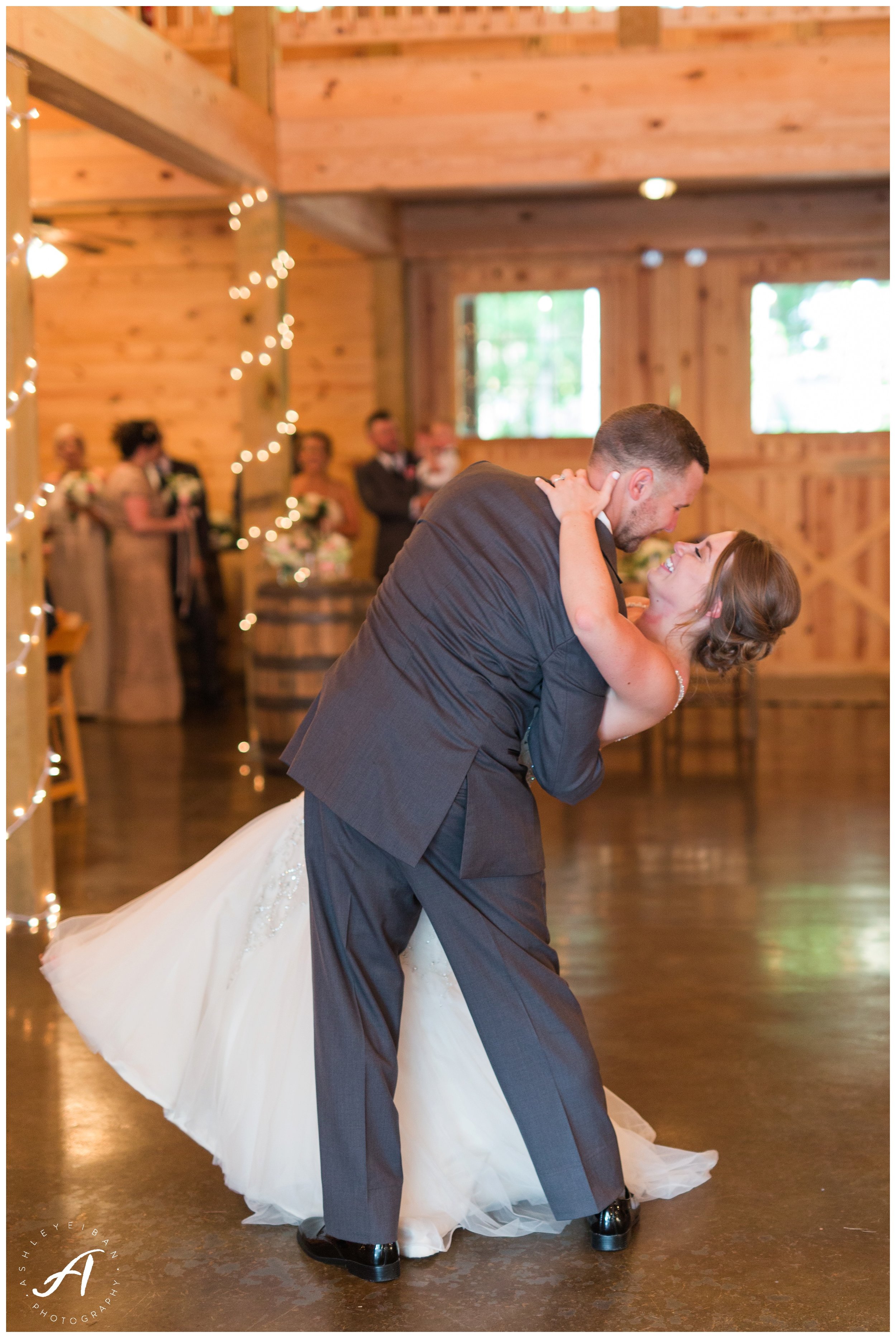 Mountain View Wedding at Sierra Vista in Central Virginia || Ashley Eiban Photography || www.ashleyeiban.com