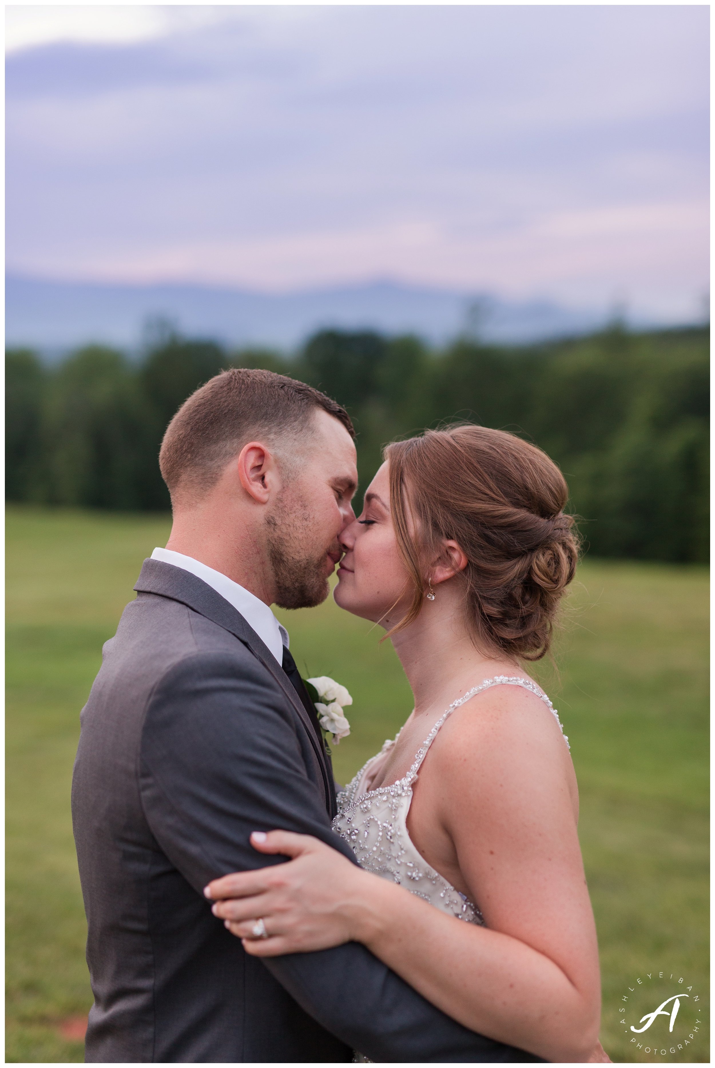 Mountain View Wedding at Sierra Vista in Central Virginia || Ashley Eiban Photography || www.ashleyeiban.com