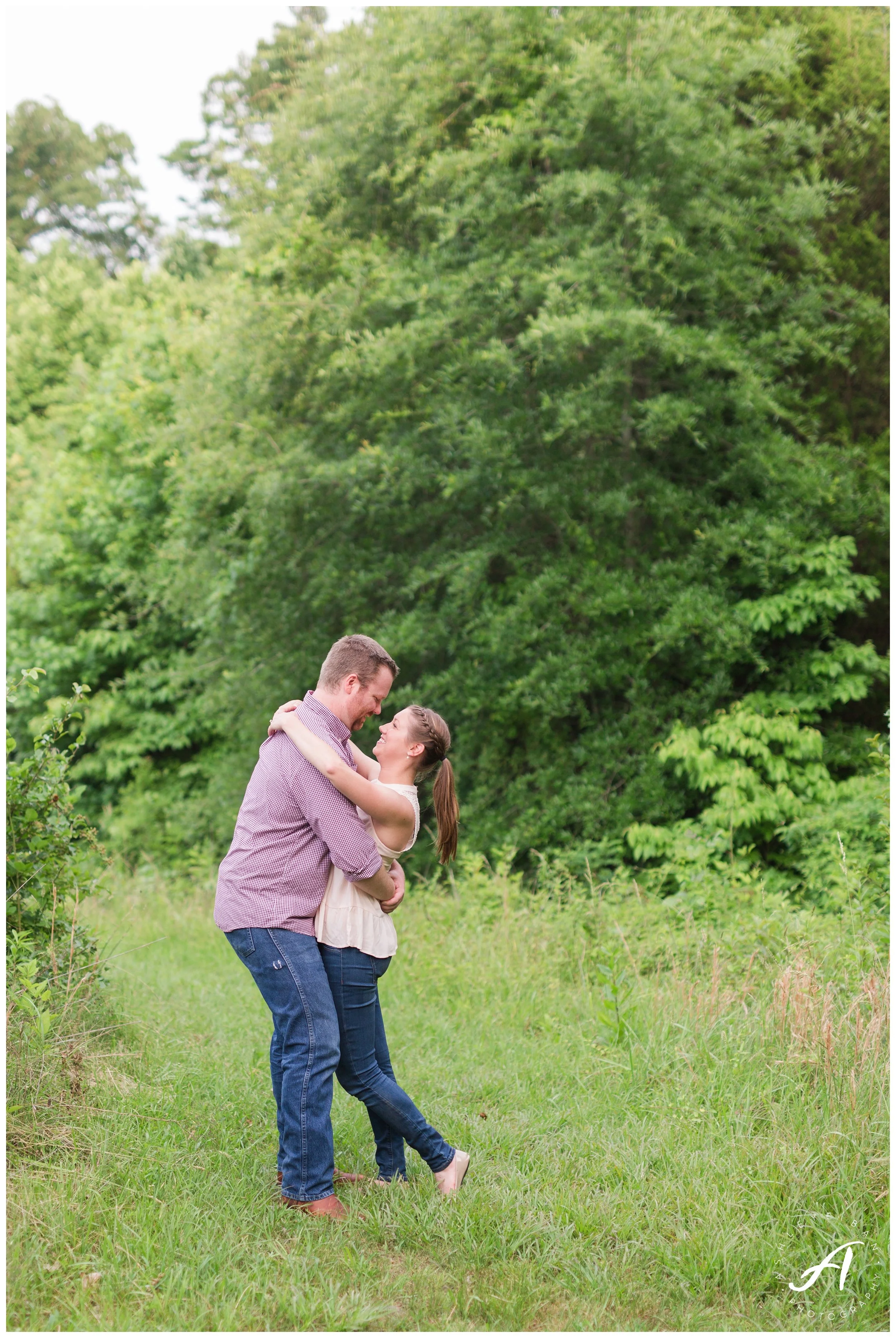 Charlottesville and Lynchburg Engagement Photography || Ashley Eiban Photography || www.ashleyeiban.com