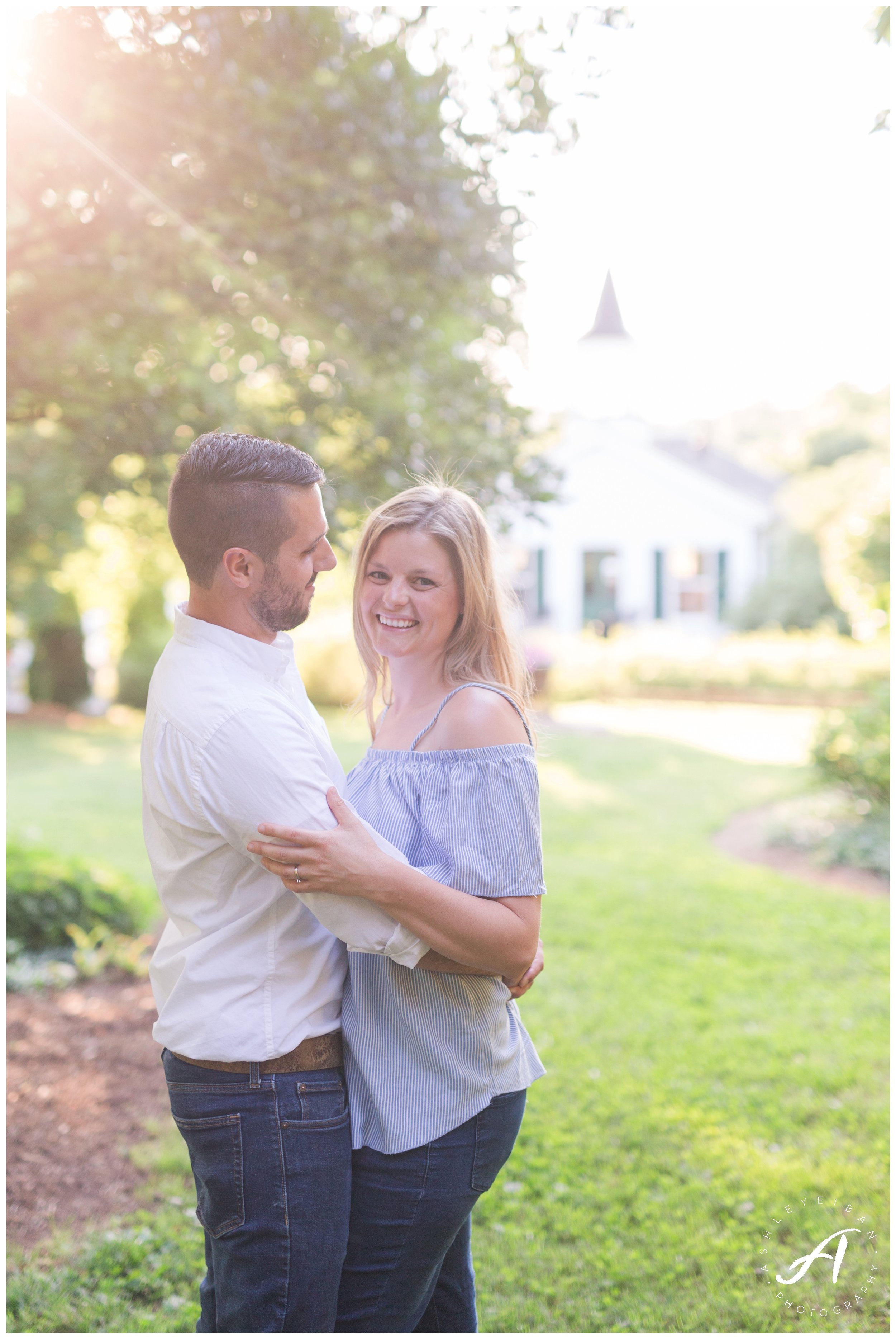 Charlottesville and Lynchburg Virginia Wedding and Family Photographer || Lynchburg Family Photo session || Ashley Eiban Photography || www.ashleyeiban.com