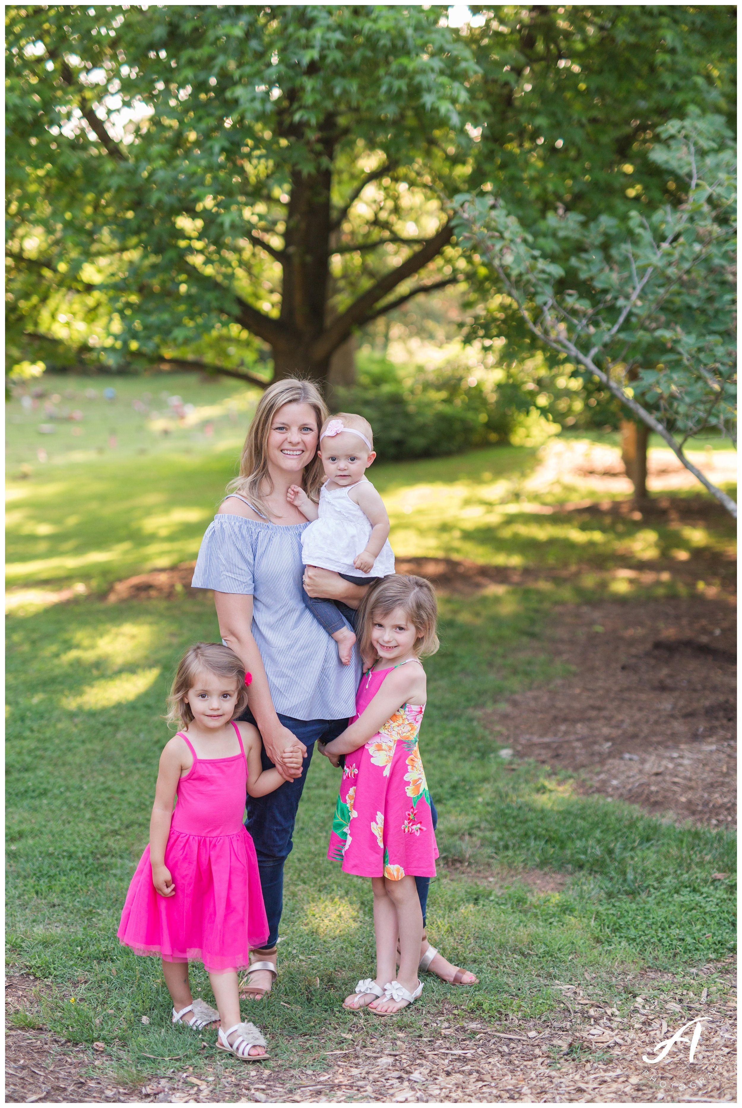 Charlottesville and Lynchburg Virginia Wedding and Family Photographer || Lynchburg Family Photo session || Ashley Eiban Photography || www.ashleyeiban.com