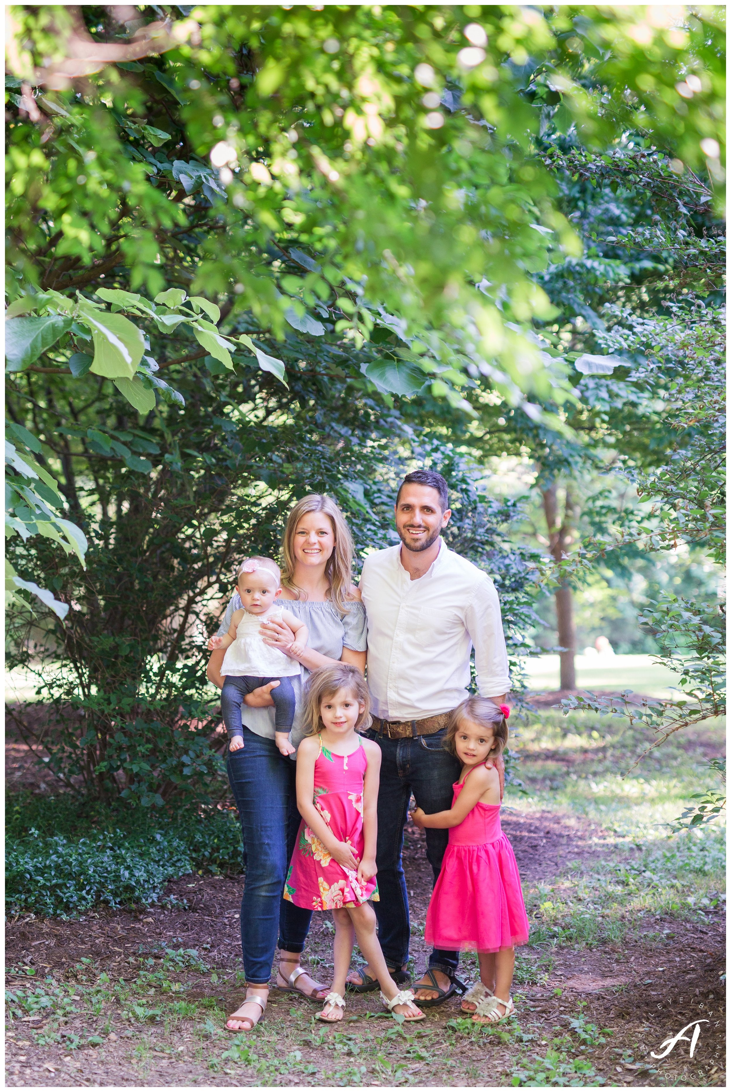 Charlottesville and Lynchburg Virginia Wedding and Family Photographer || Lynchburg Family Photo session || Ashley Eiban Photography || www.ashleyeiban.com