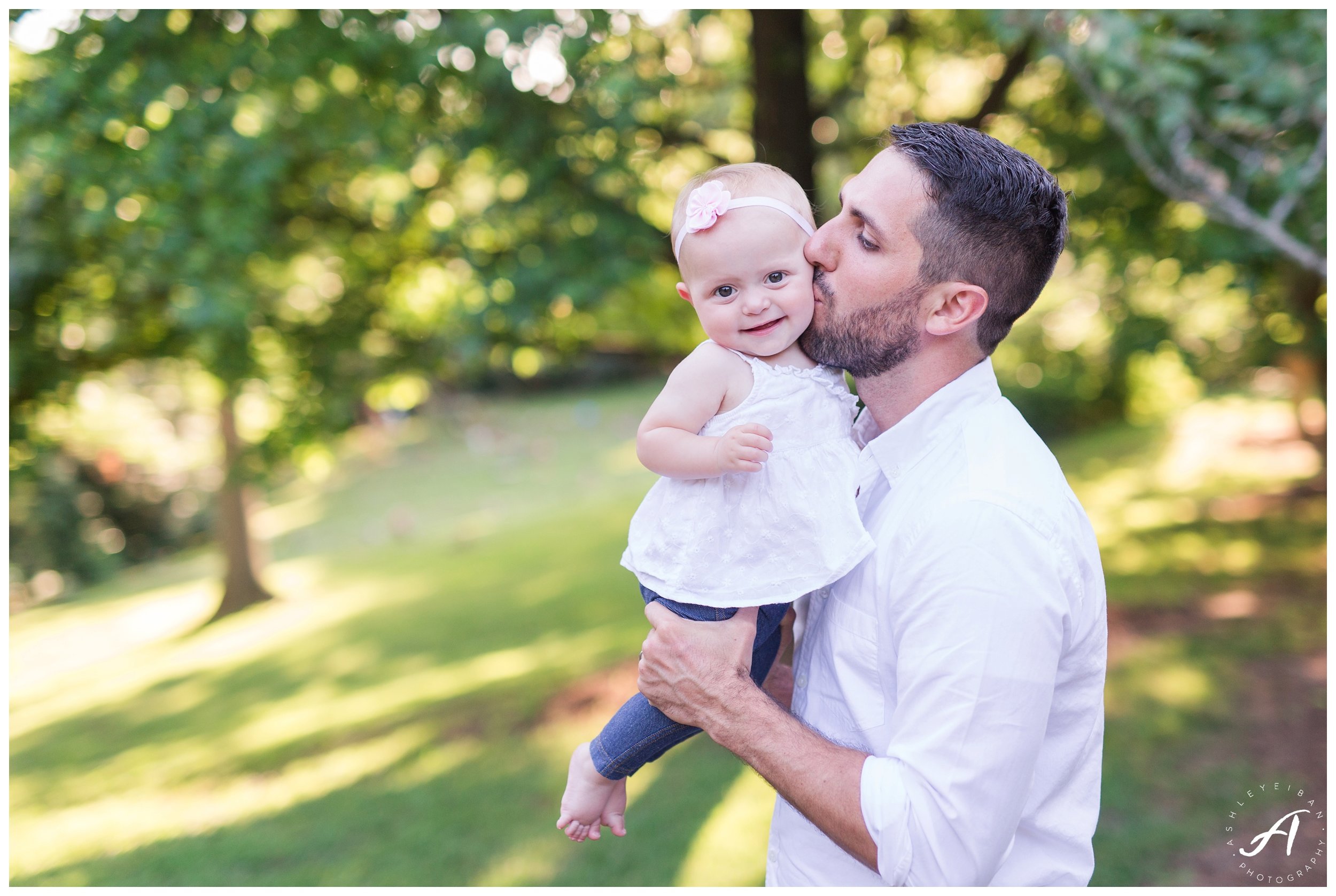 Charlottesville and Lynchburg Virginia Wedding and Family Photographer || Lynchburg Family Photo session || Ashley Eiban Photography || www.ashleyeiban.com