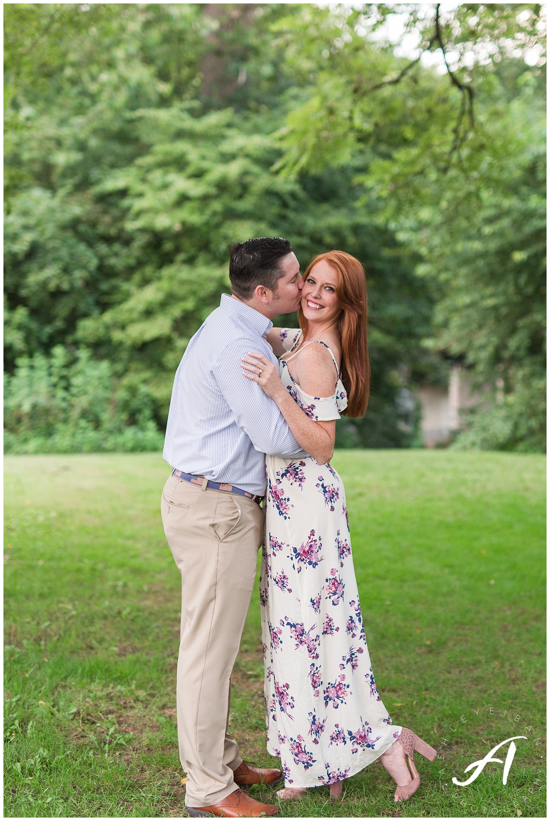 Virginia Wedding and Engagement Photographer || Lynchburg Virginia Wedding || Ashley Eiban Photography || www.ashleyeiban.com