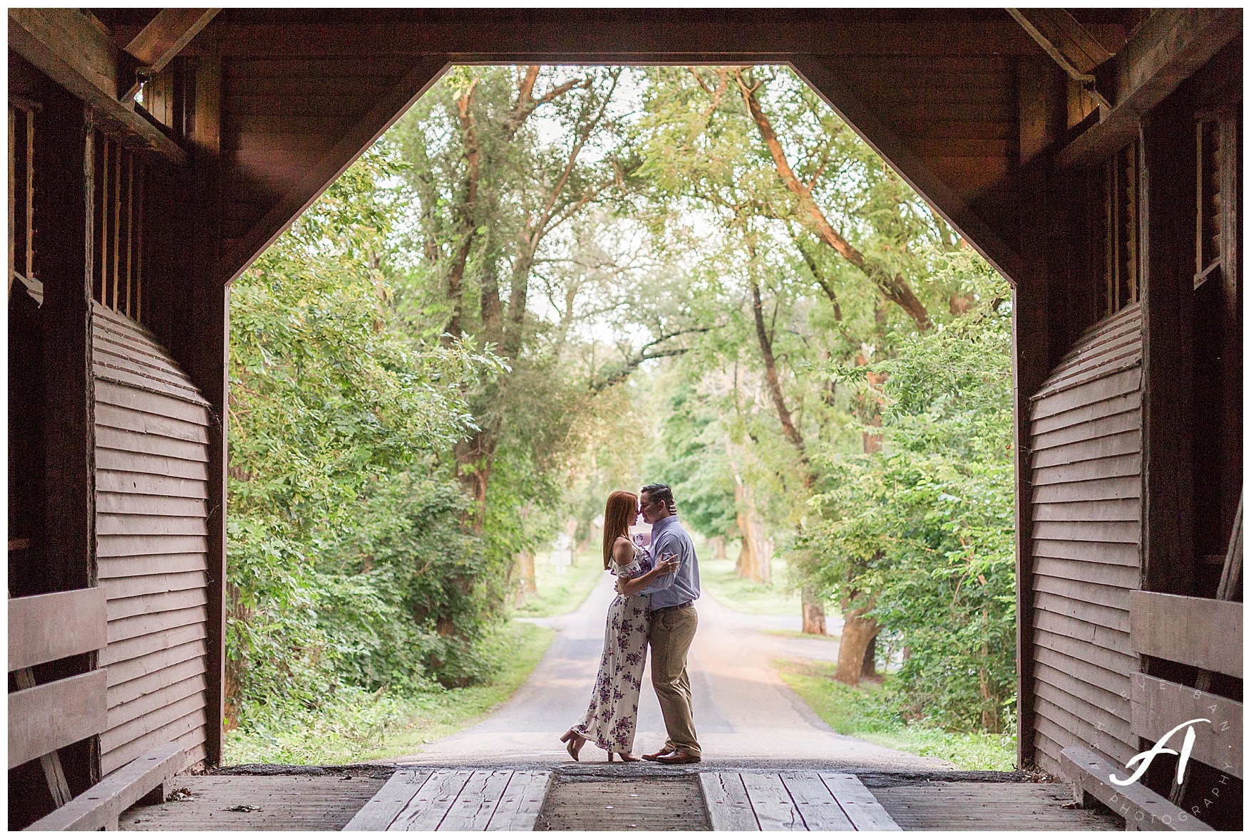 Virginia Wedding and Engagement Photographer || Lynchburg Virginia Wedding || Ashley Eiban Photography || www.ashleyeiban.com