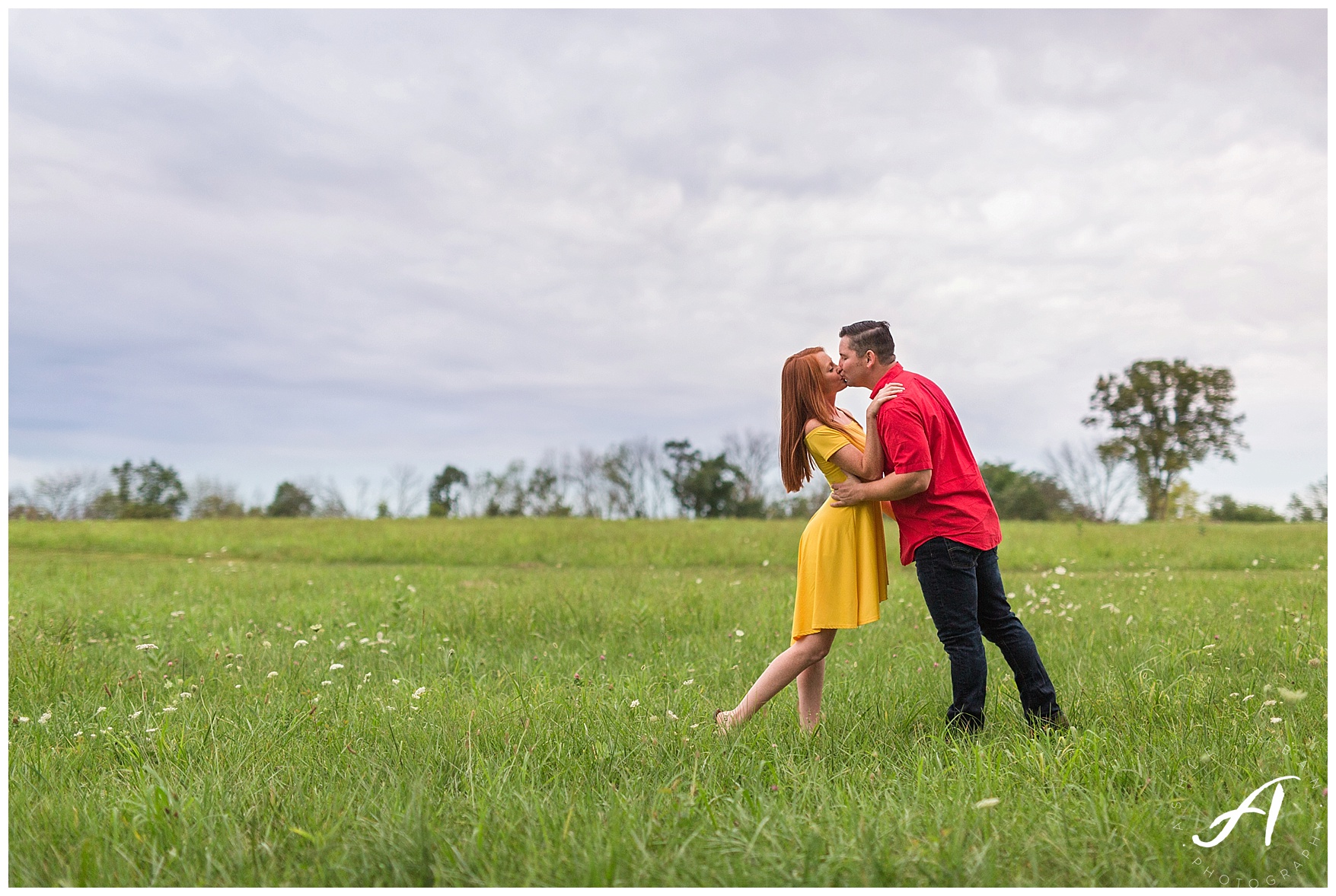 Virginia Wedding and Engagement Photographer || Lynchburg Virginia Wedding || Ashley Eiban Photography || www.ashleyeiban.com