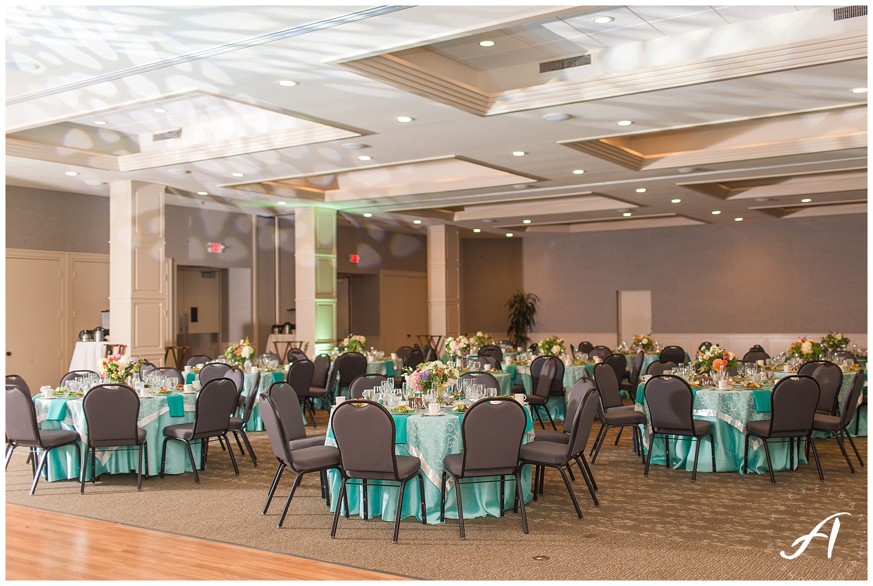 Mountain View Wedding || Central Virginia, Wintergreen Resort Wedding || Ashley Eiban Photography || www.ashleyeiban.com