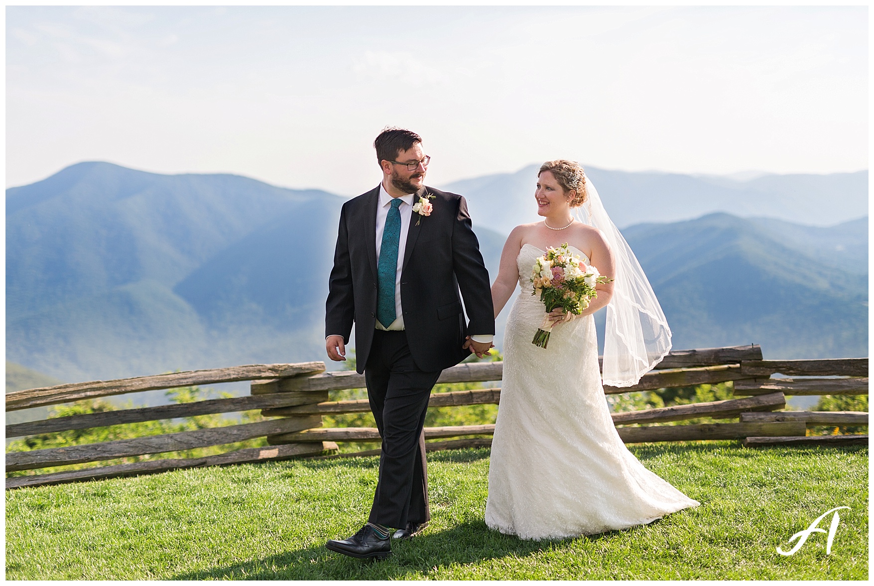 Mountain View Wedding || Central Virginia, Wintergreen Resort Wedding || Ashley Eiban Photography || www.ashleyeiban.com