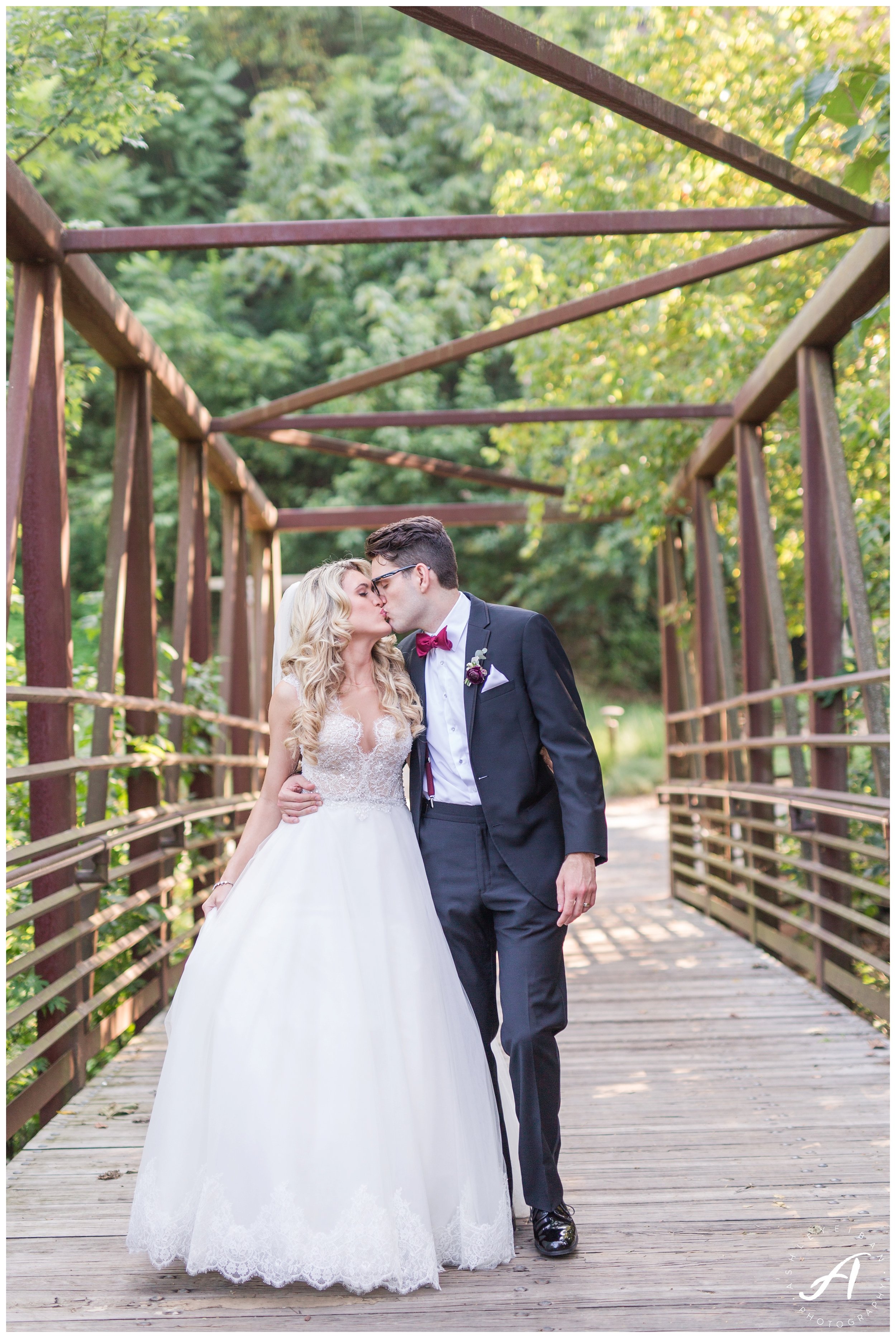 Downtown Lynchburg wedding at Tresca on 8th || Ashley Eiban Photography || www.ashleyeiban.com