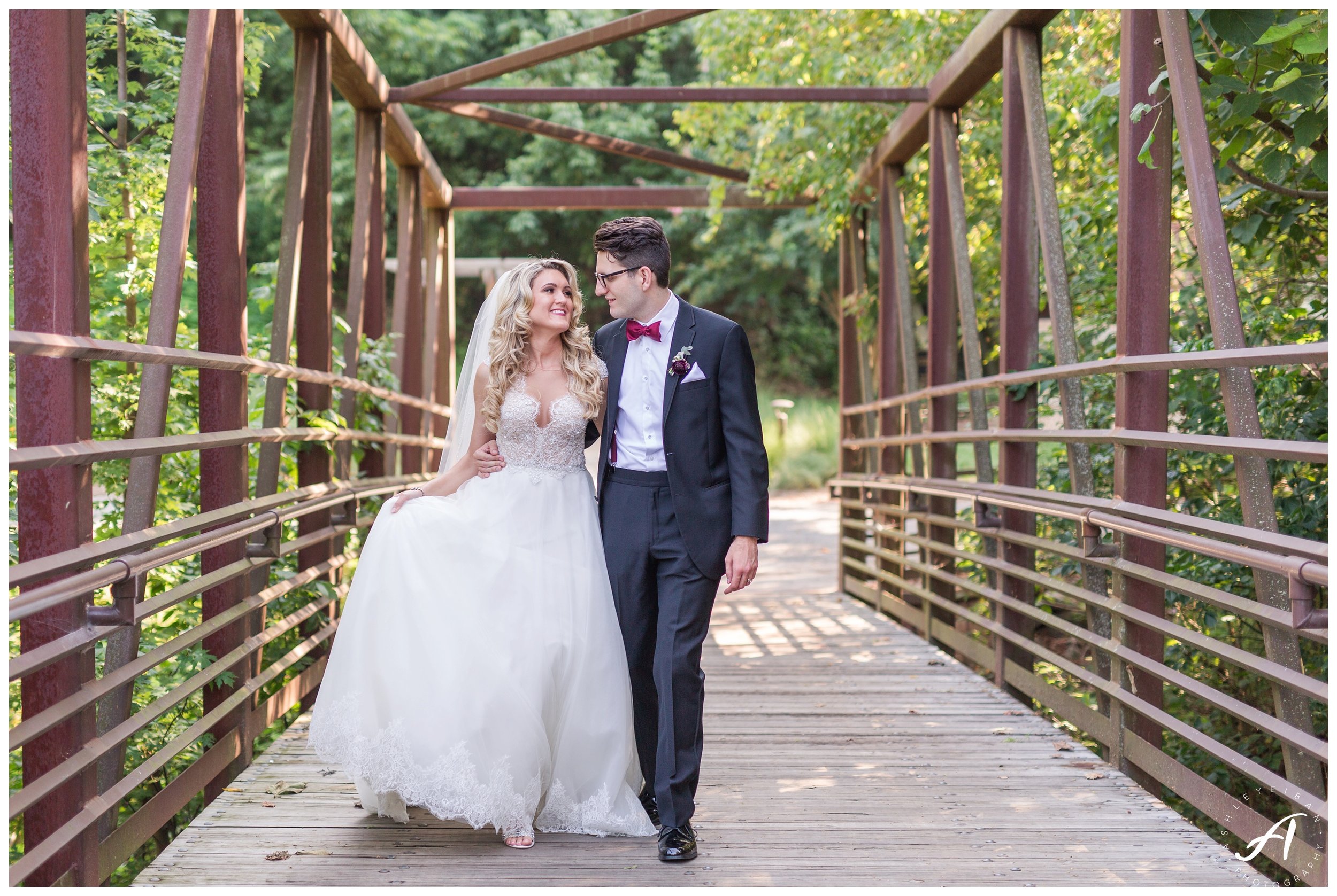 Downtown Lynchburg wedding at Tresca on 8th || Ashley Eiban Photography || www.ashleyeiban.com