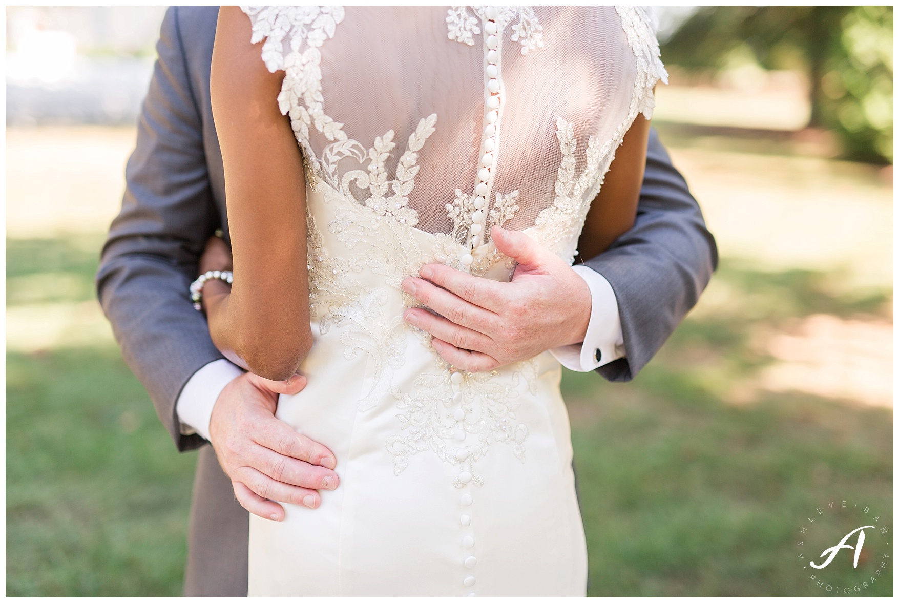 Trivium Estate Wedding || Charlottesville and Lynchburg Wedding Photographer || www.ashleyeiban.com