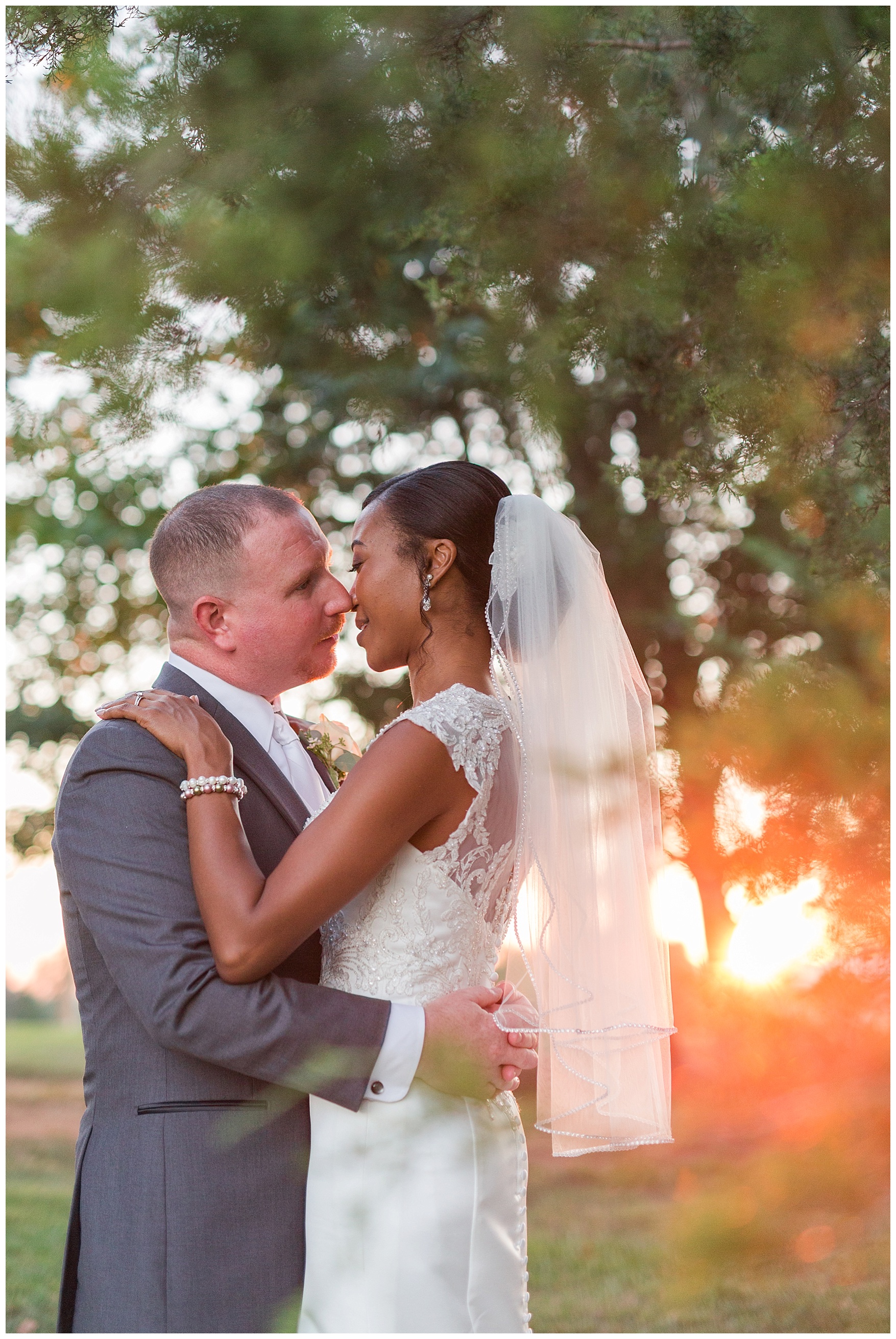 Trivium Estate Wedding || Charlottesville and Lynchburg Wedding Photographer || www.ashleyeiban.com