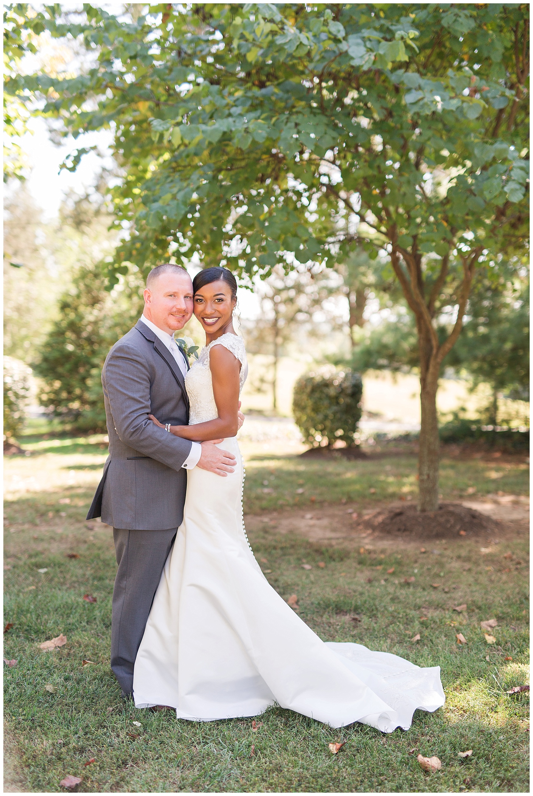 Trivium Estate Wedding || Charlottesville and Lynchburg Wedding Photographer || www.ashleyeiban.com