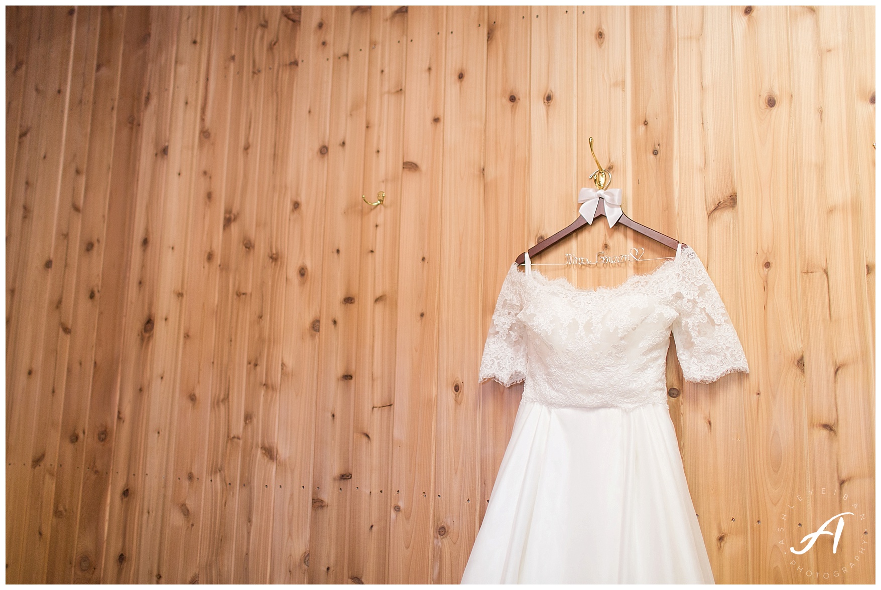 Outdoor Mountain View Wedding || On the Glen at Glenburn Farms Wedding || www.ashleyeiban.com