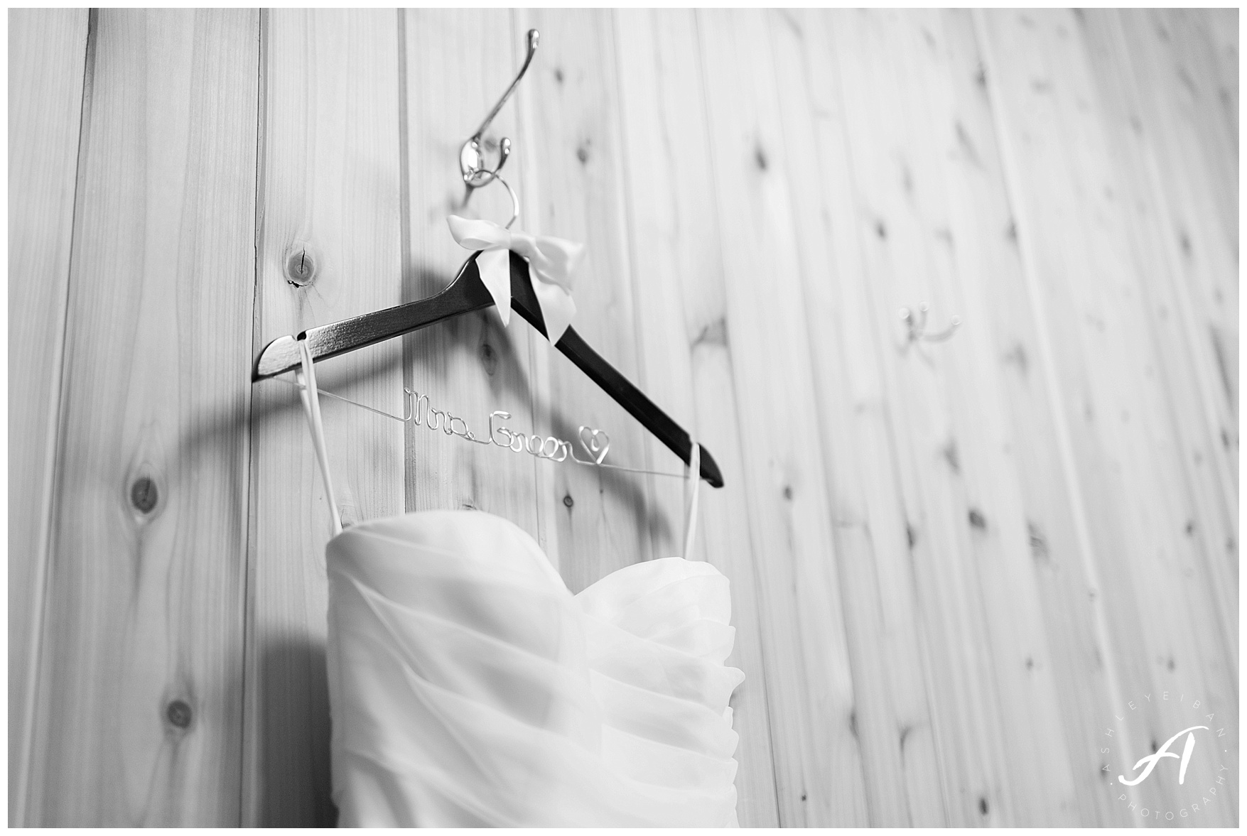 Outdoor Mountain View Wedding || On the Glen at Glenburn Farms Wedding || www.ashleyeiban.com