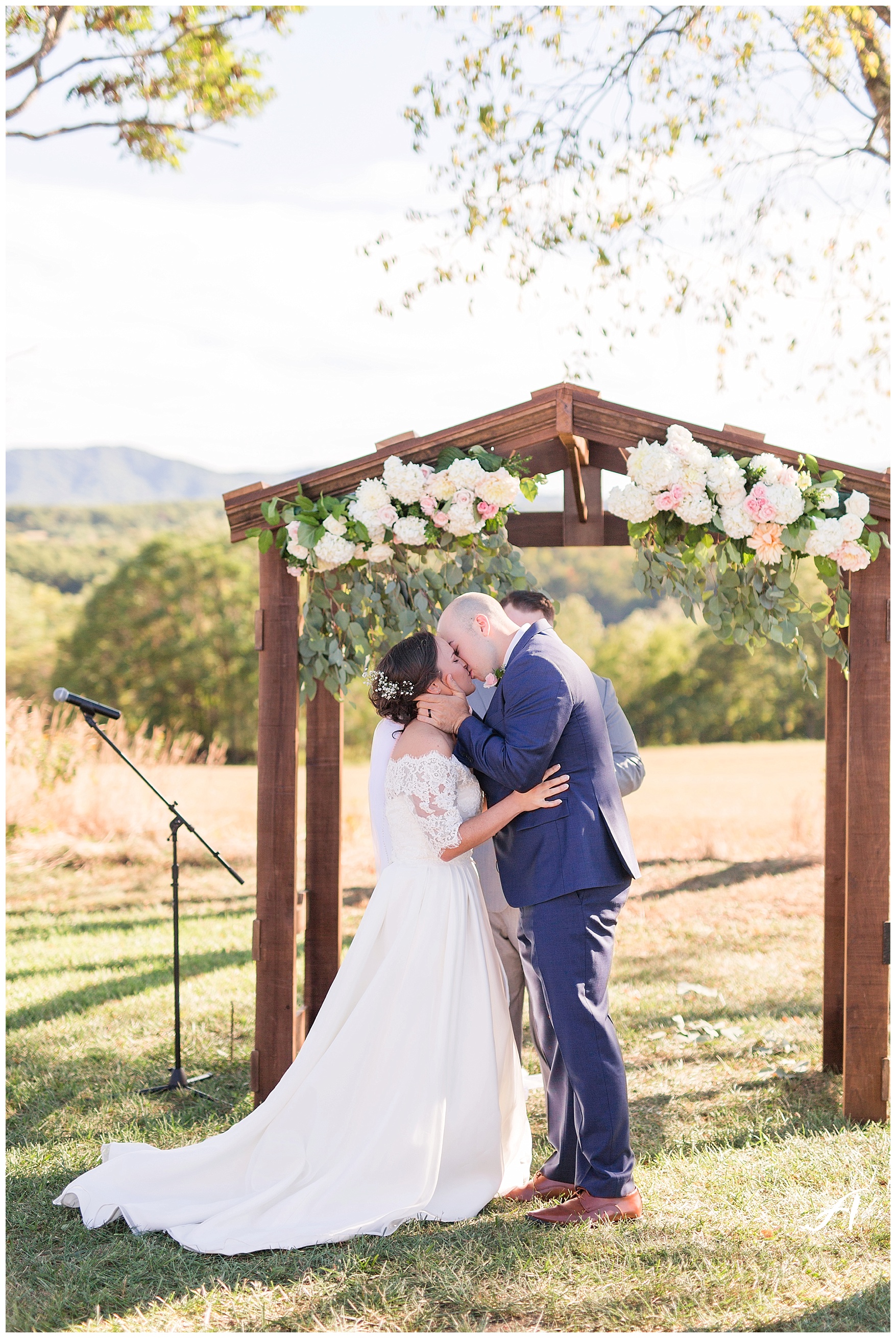 Outdoor Mountain View Wedding || On the Glen at Glenburn Farms Wedding || www.ashleyeiban.com