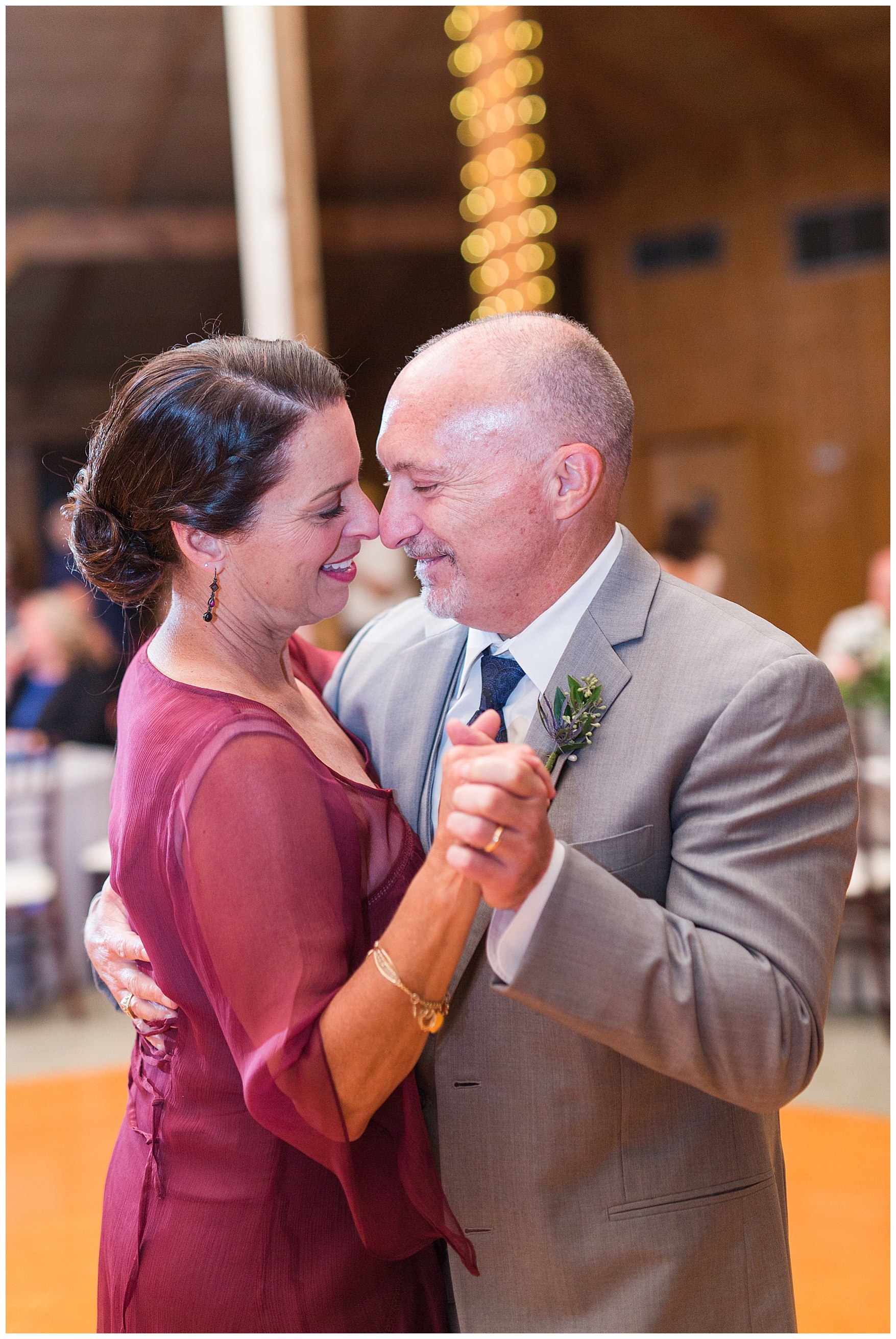 Outdoor Mountain View Wedding || On the Glen at Glenburn Farms Wedding || www.ashleyeiban.com