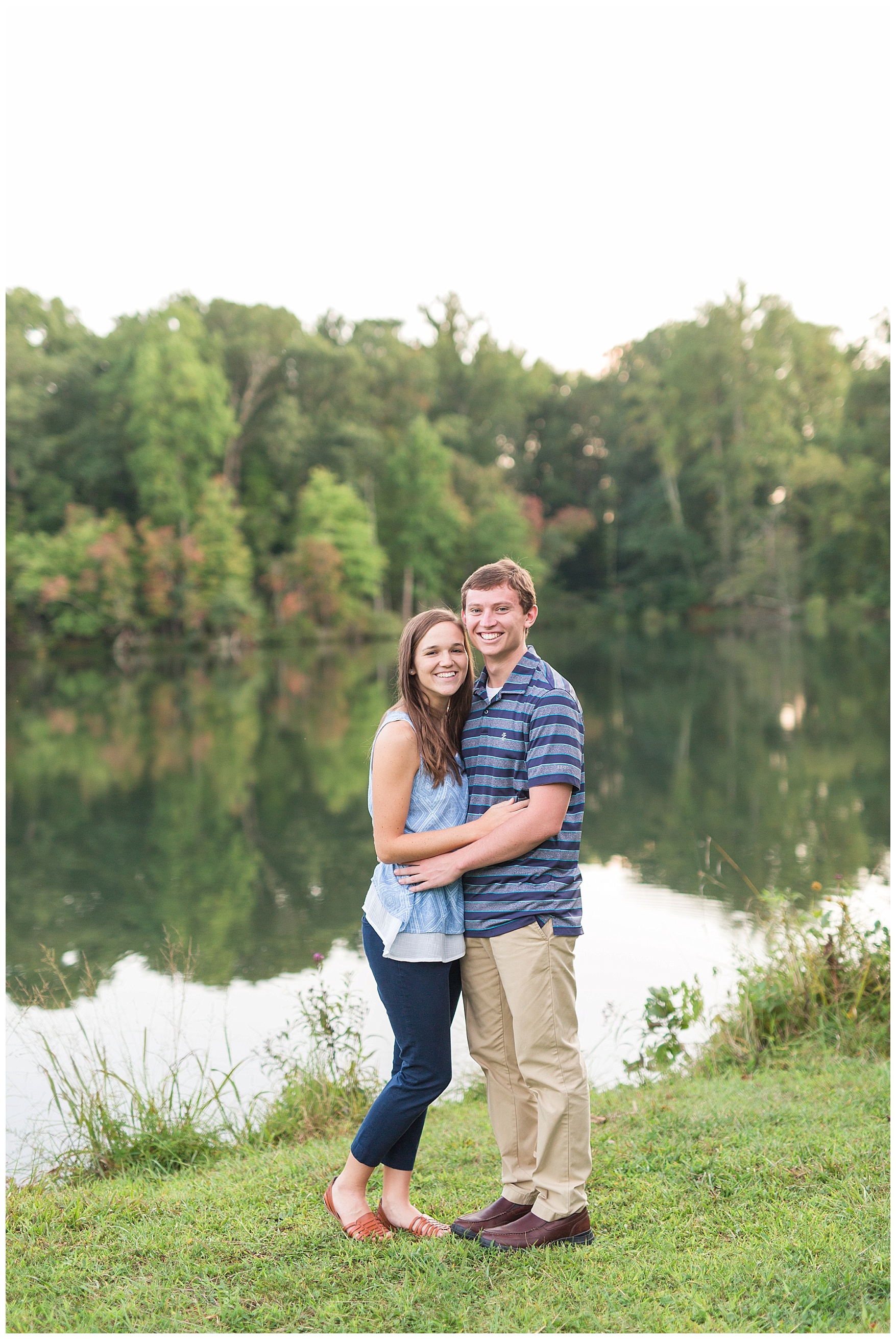 Lynchburg and Charlottesville Wedding and Engagement Photographer || Sweet Briar College Engagement || www.ashleyeiban.com