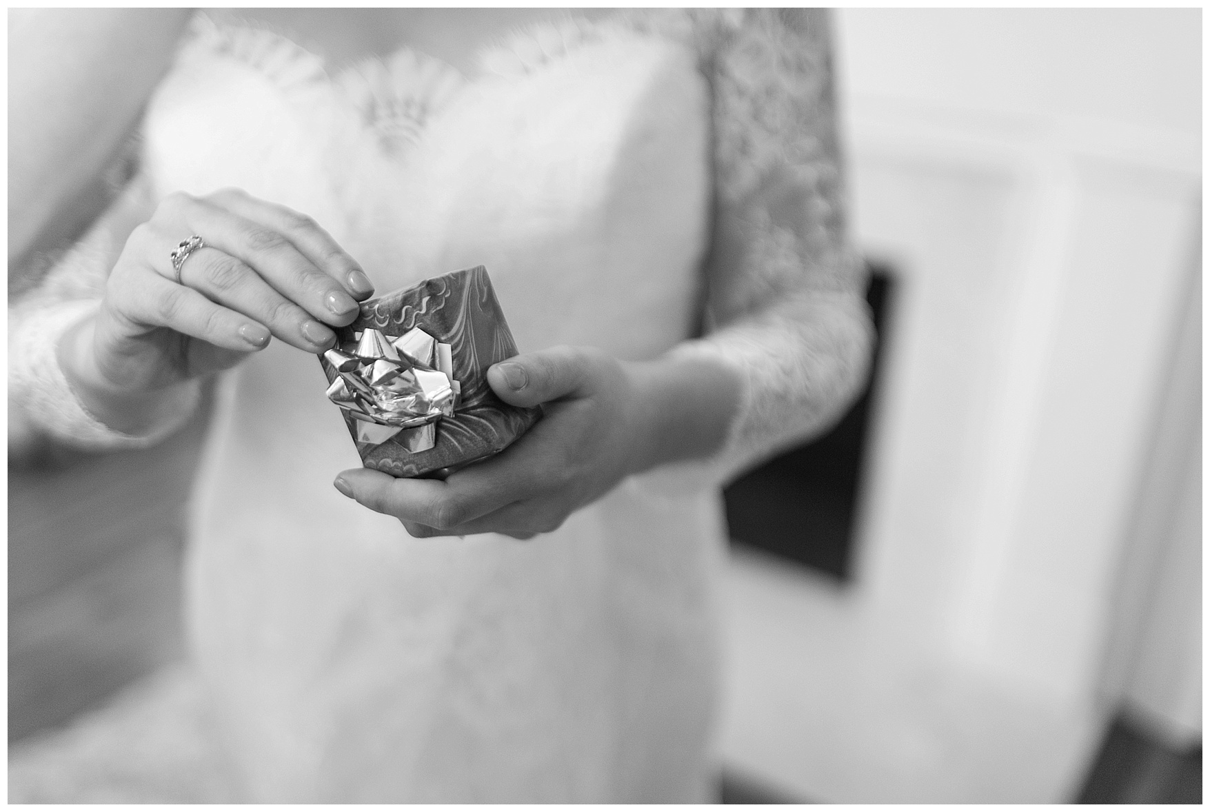 Charlottesville and Lynchburg Wedding Photographer || Fall Trivium Estate Wedding || Ashley Eiban Photography || www.ashleyeiban.com