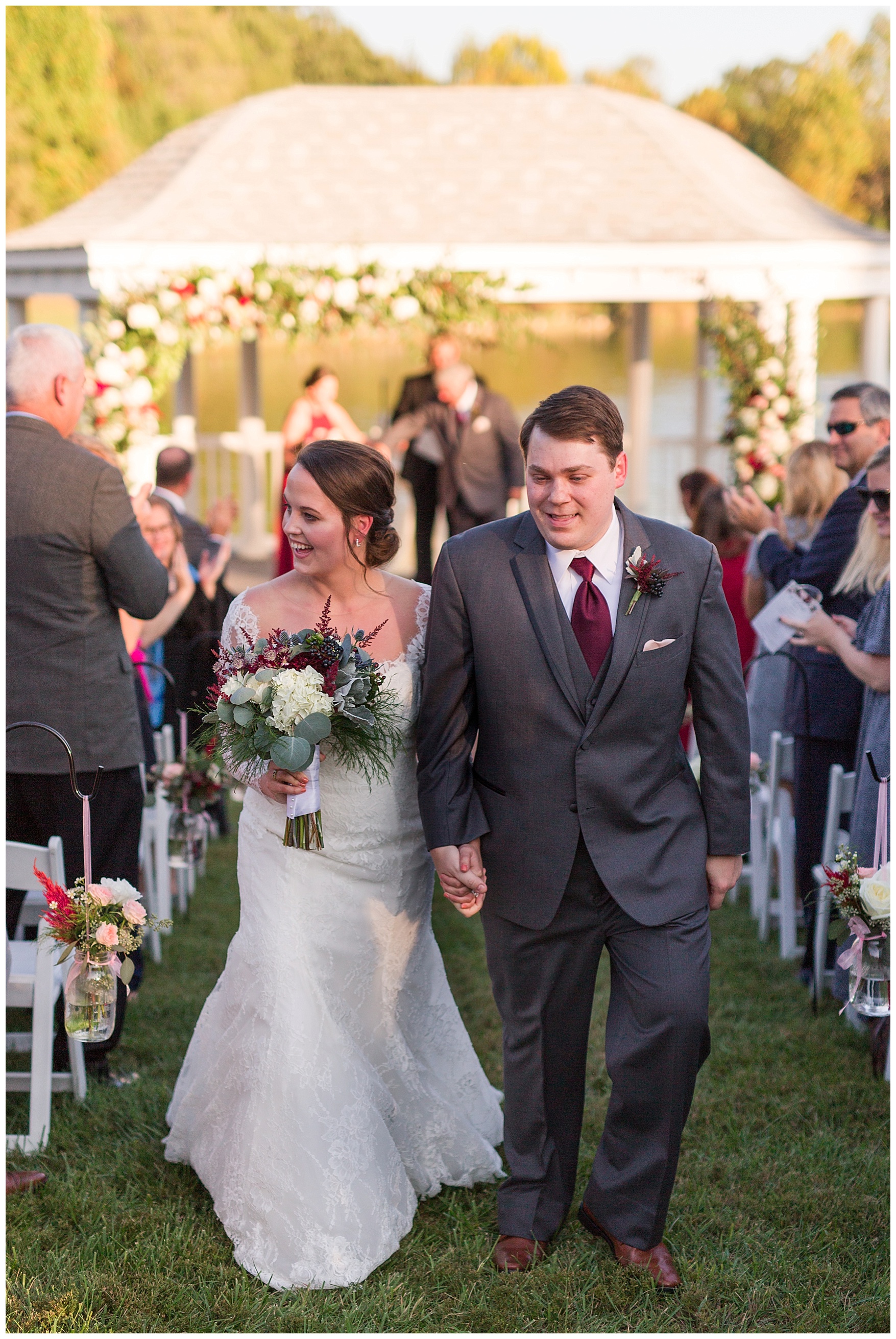 Charlottesville and Lynchburg Wedding Photographer || Fall Trivium Estate Wedding || Ashley Eiban Photography || www.ashleyeiban.com