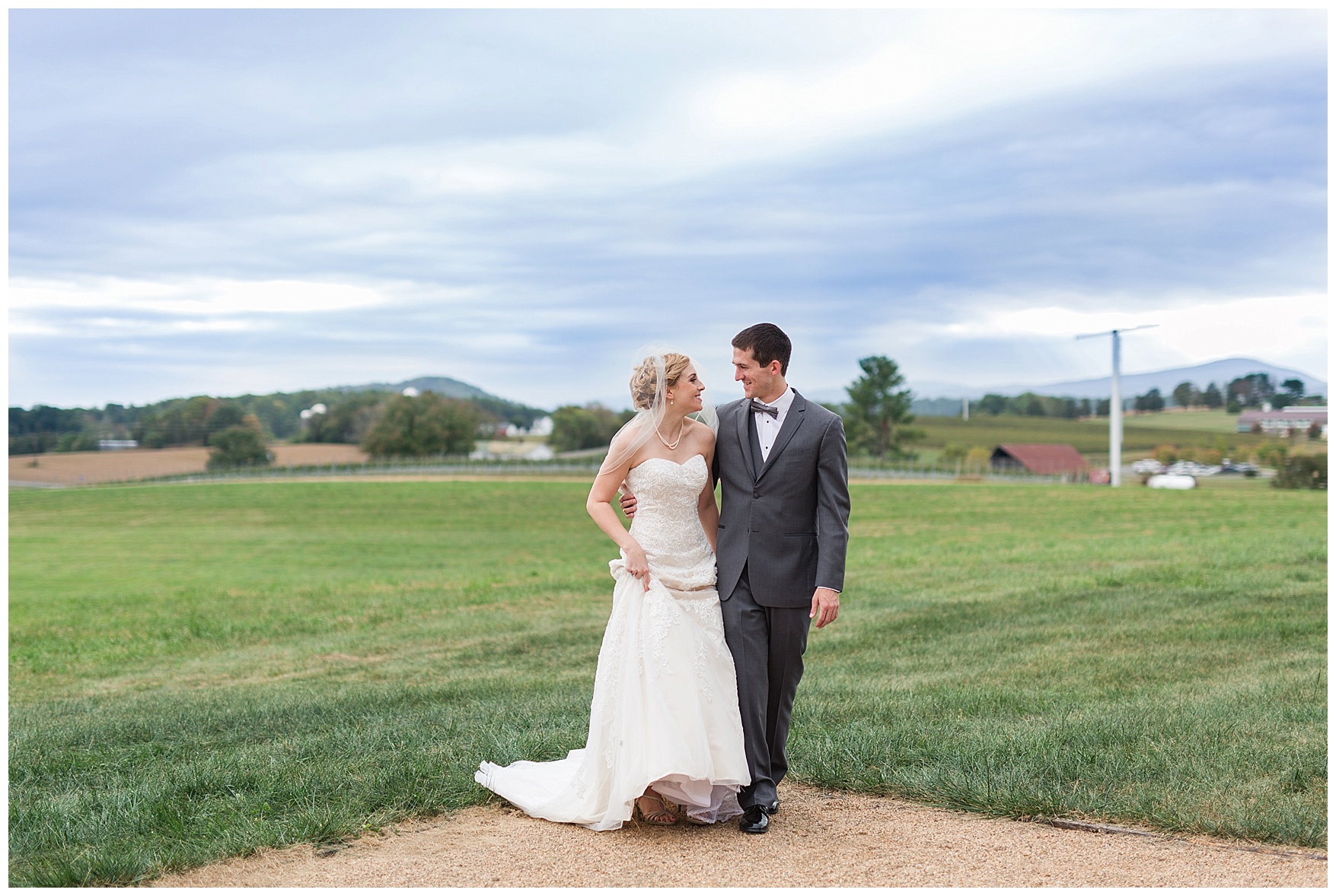 Early Mountain Vineyard Wedding || Charlottesville VA Wedding Photographer || www.ashleyeiban.com