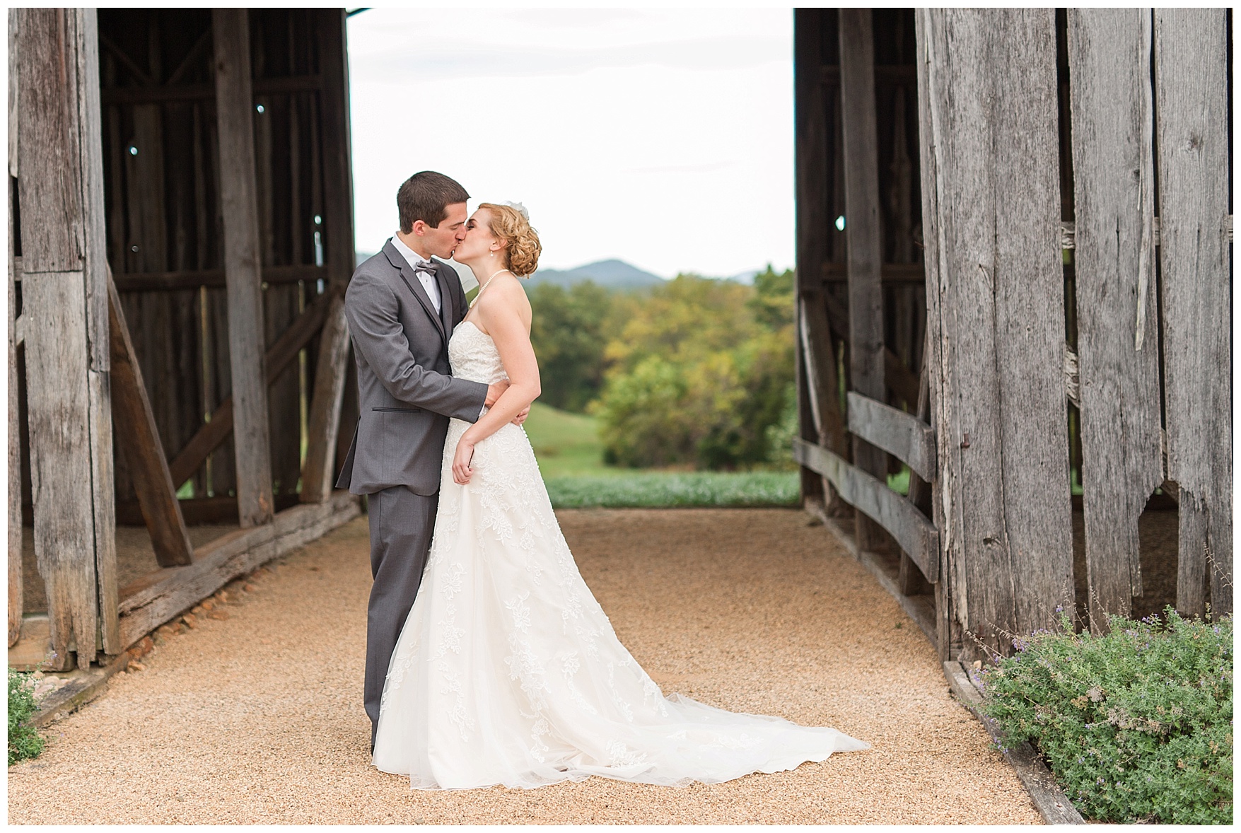 Early Mountain Vineyard Wedding || Charlottesville VA Wedding Photographer || www.ashleyeiban.com