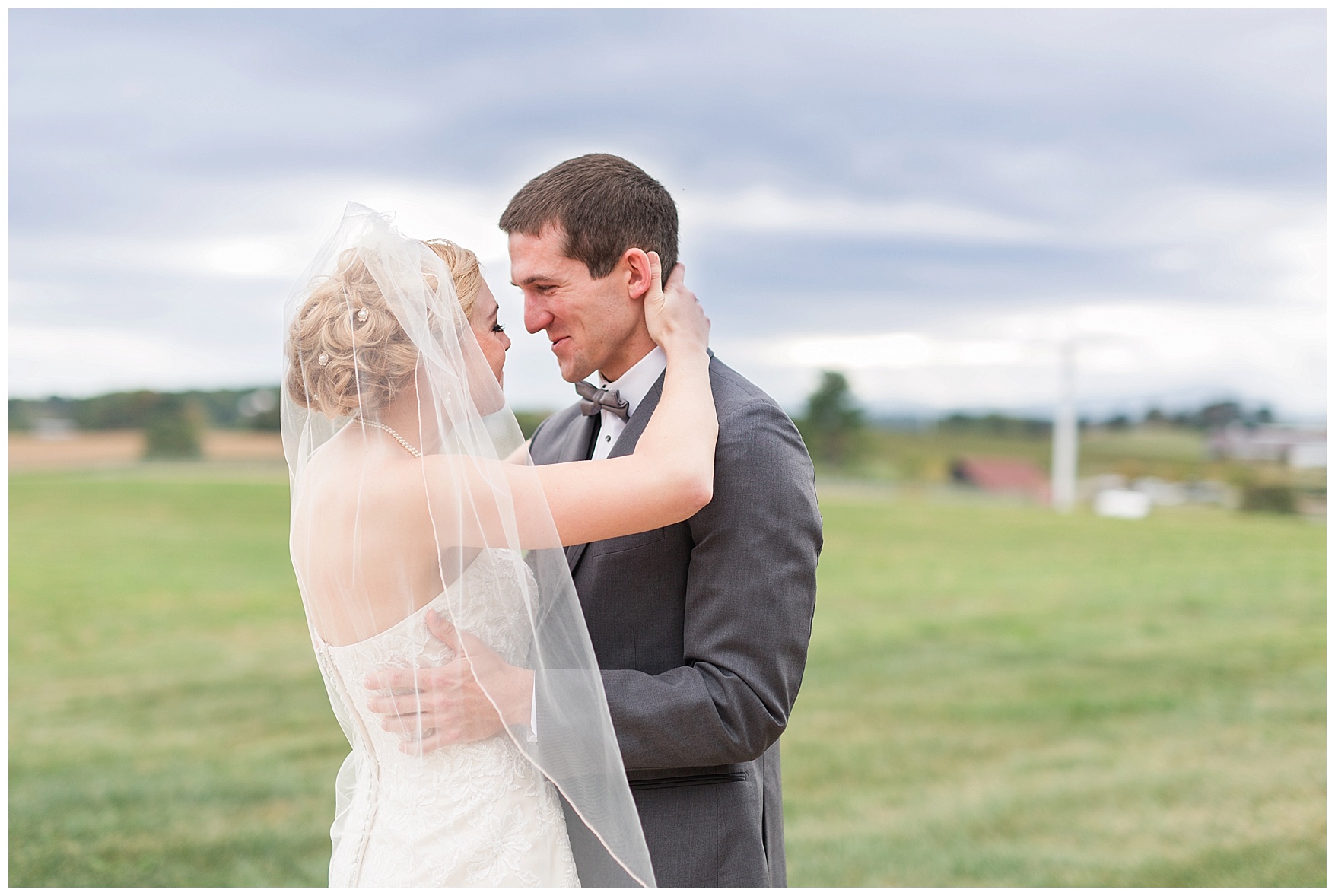 Early Mountain Vineyard Wedding || Charlottesville VA Wedding Photographer || www.ashleyeiban.com