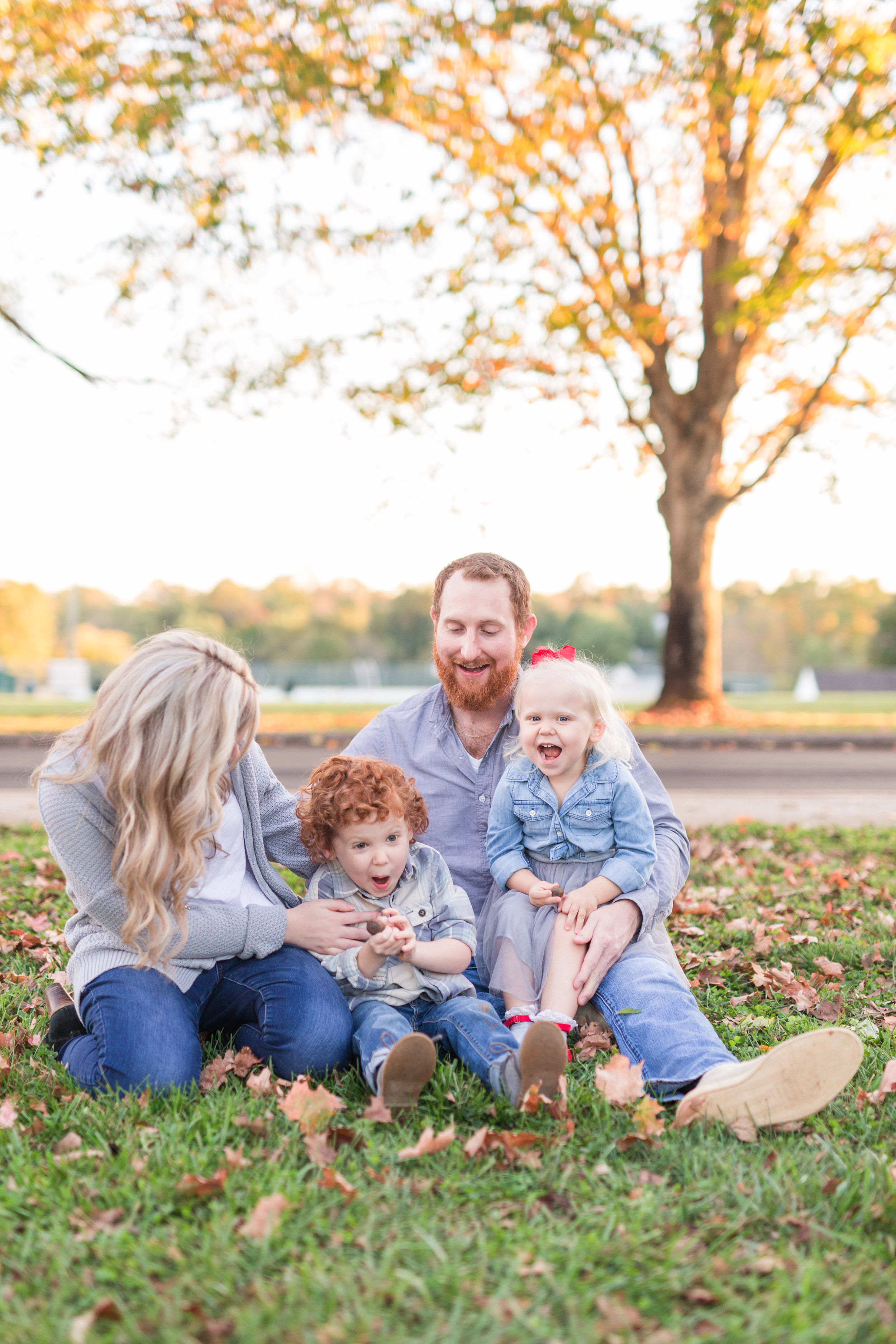 Lynchburg VA Family Photographer || Central VA Family and Wedding Photographer || www.ashleyeiban.com