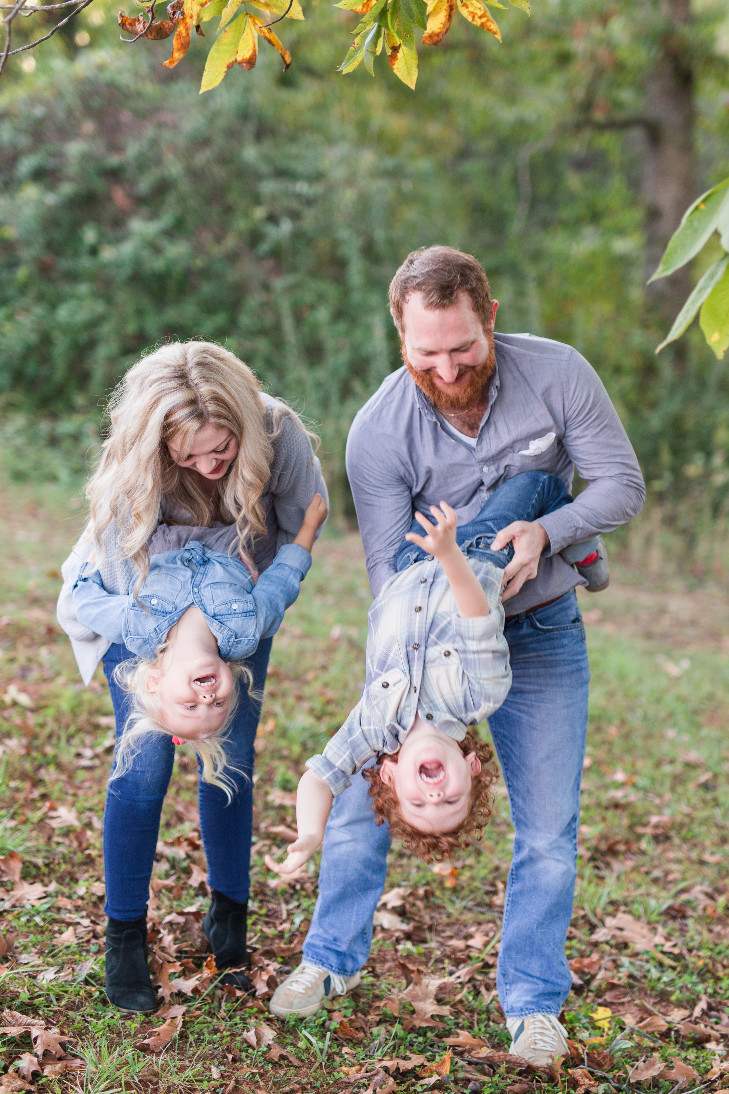 Lynchburg VA Family Photographer || Central VA Family and Wedding Photographer || www.ashleyeiban.com