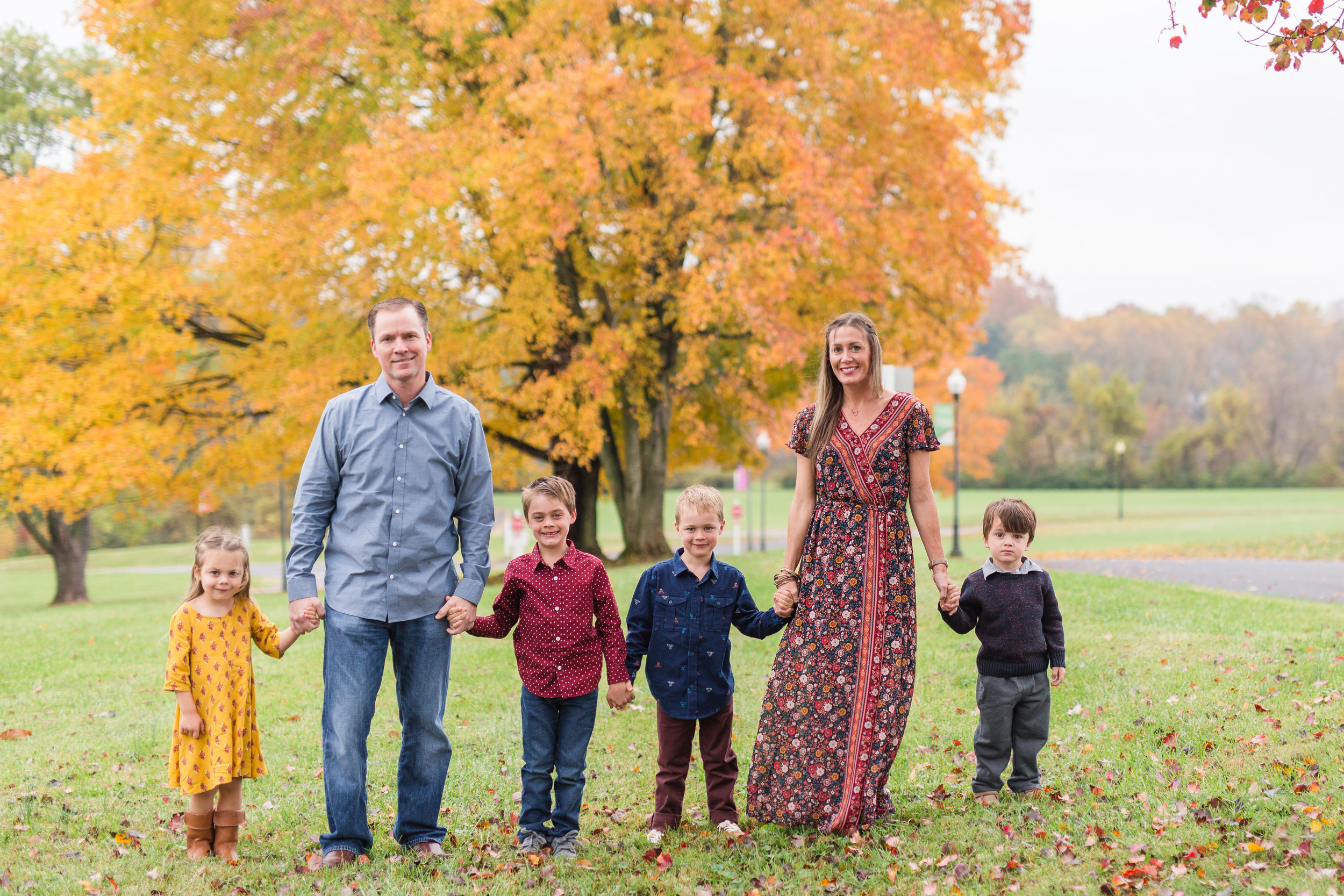 Lynchburg Family Photographer || Charlottesville and Lynchburg Wedding and Portrait Photographer || Fall Family Photos in Lynchburg 