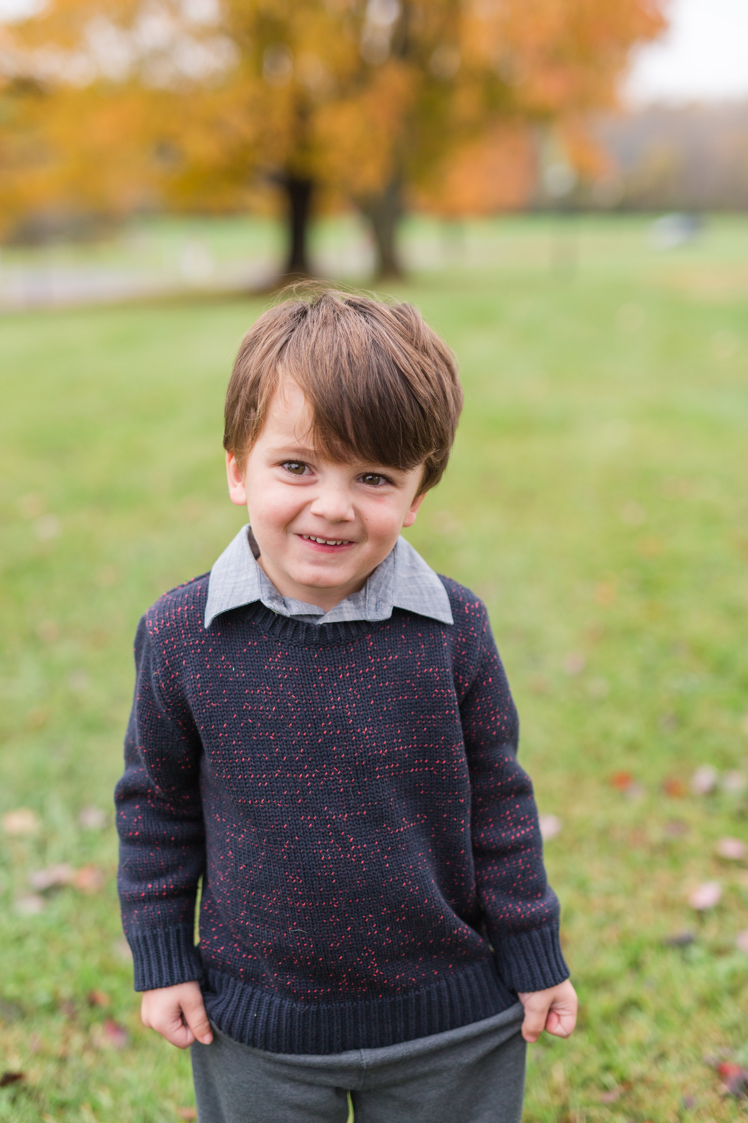 Lynchburg Family Photographer || Charlottesville and Lynchburg Wedding and Portrait Photographer || Fall Family Photos in Lynchburg 