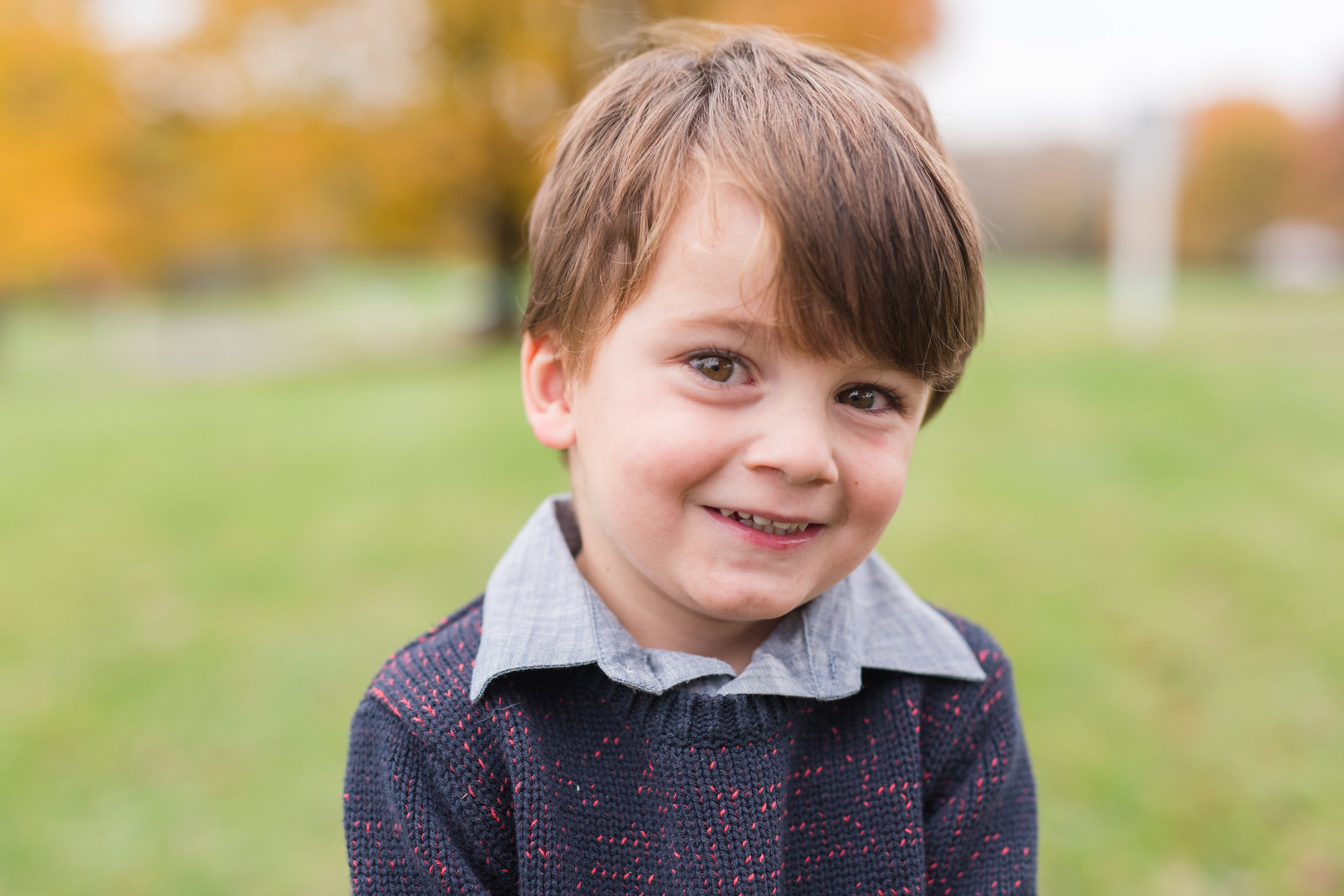 Lynchburg Family Photographer || Charlottesville and Lynchburg Wedding and Portrait Photographer || Fall Family Photos in Lynchburg